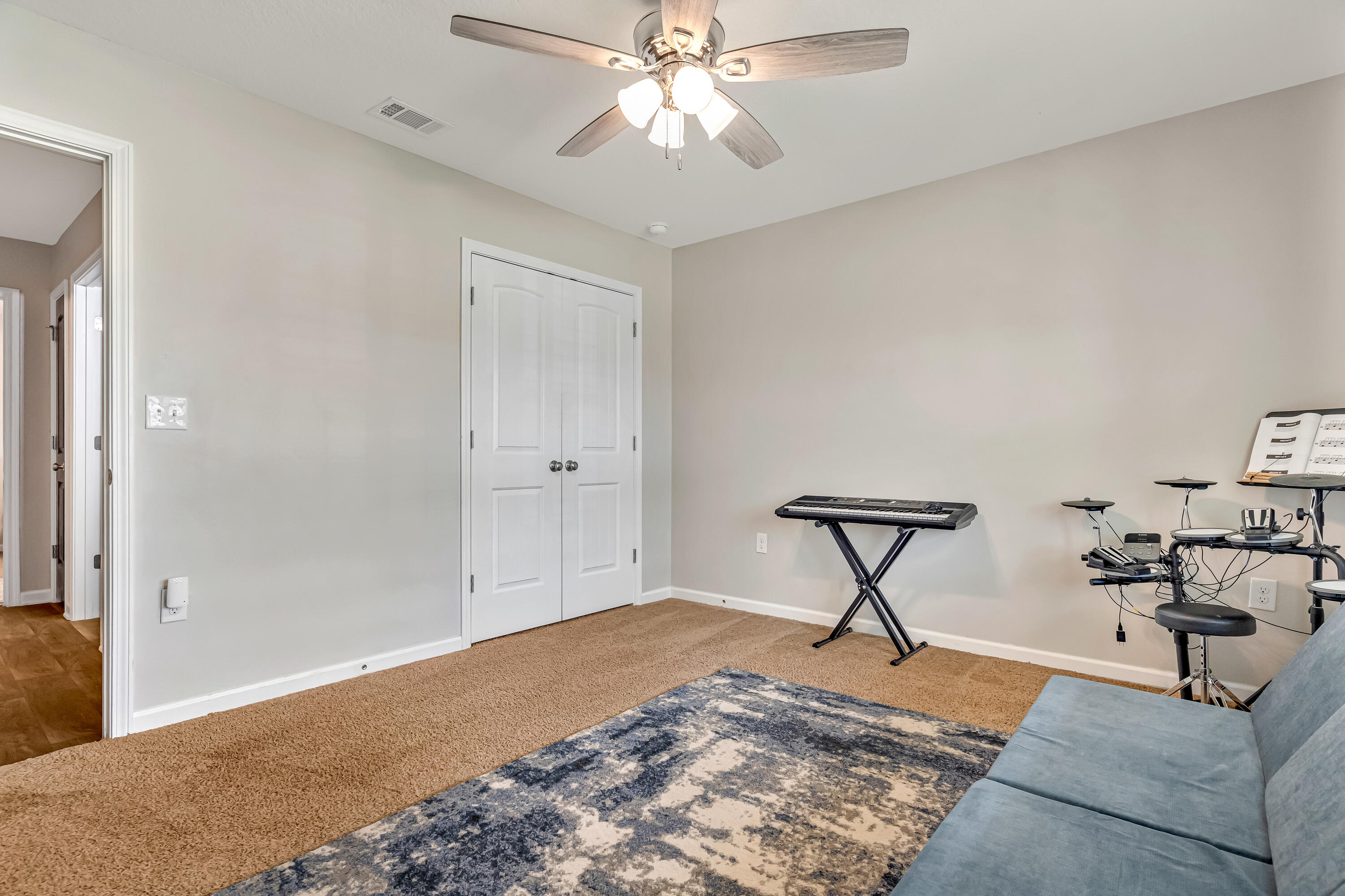 Redstone Commons Community - Residential