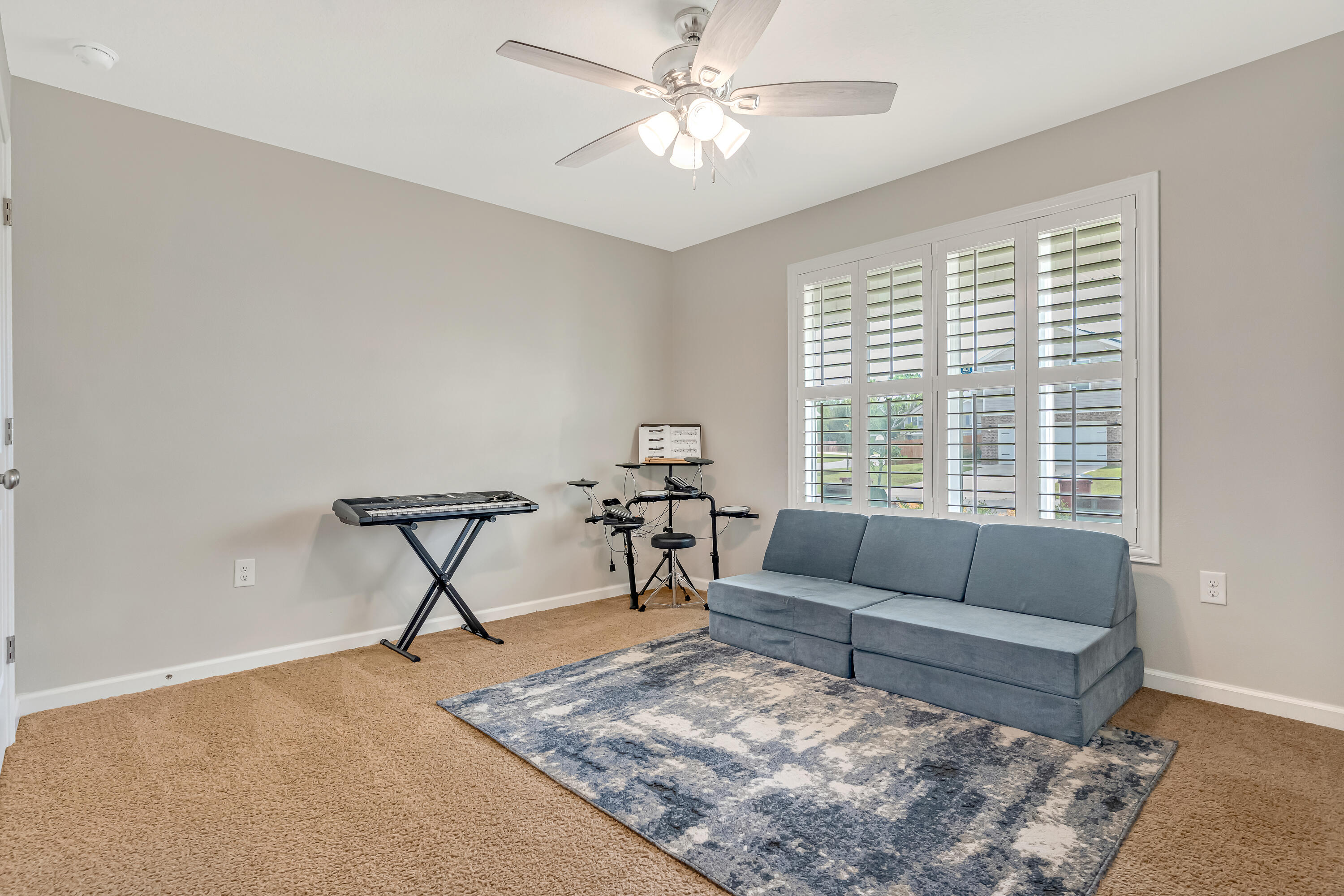 Redstone Commons Community - Residential