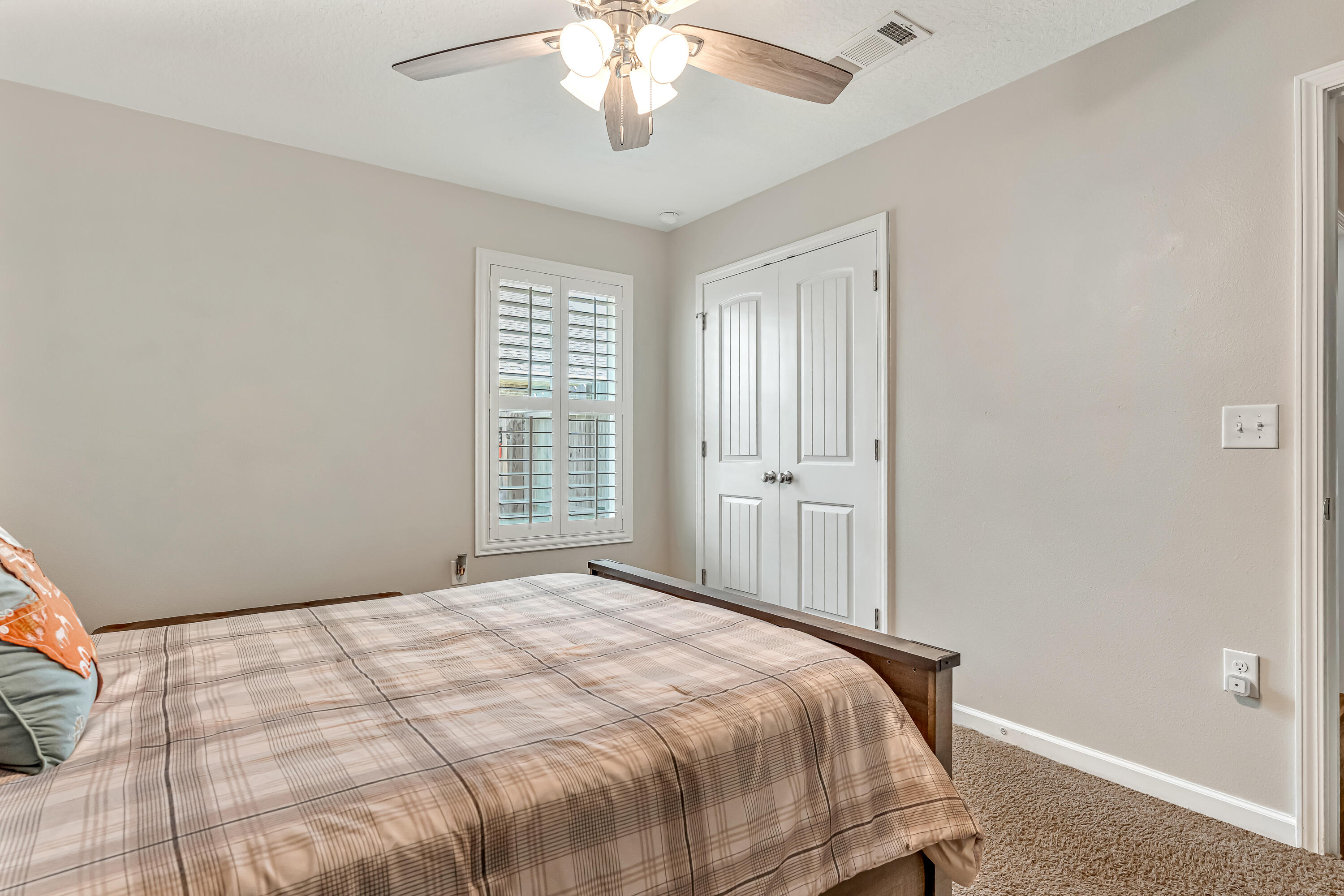 Redstone Commons Community - Residential