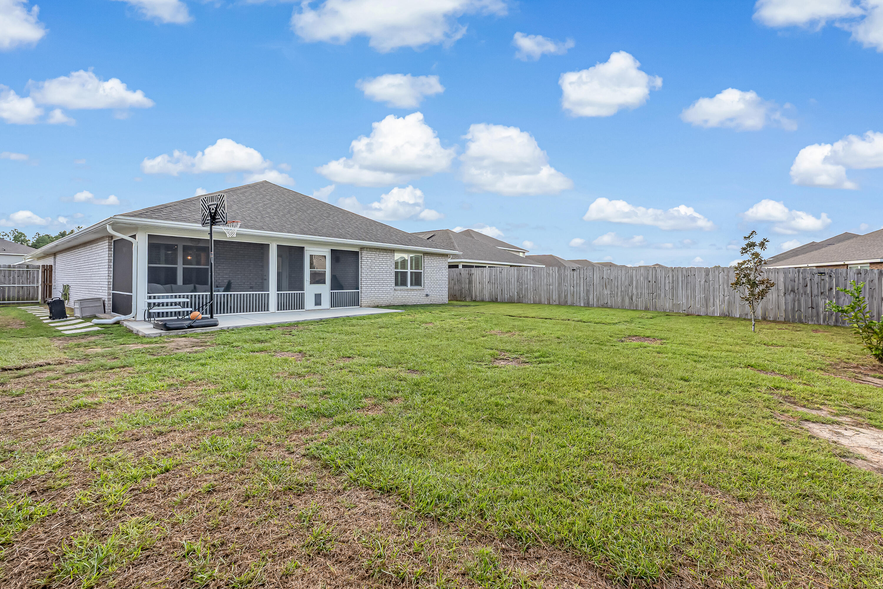 Redstone Commons Community - Residential