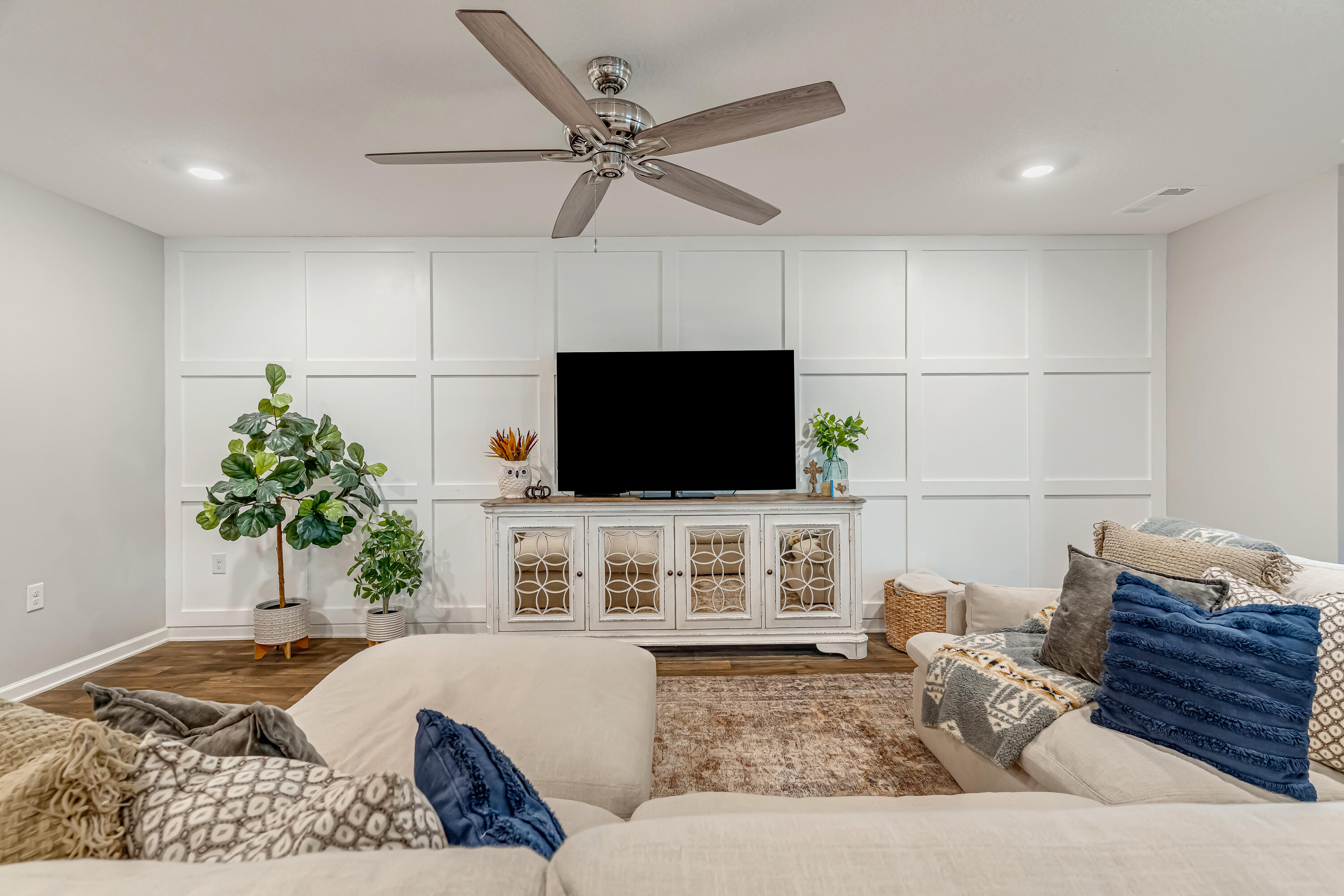 Redstone Commons Community - Residential