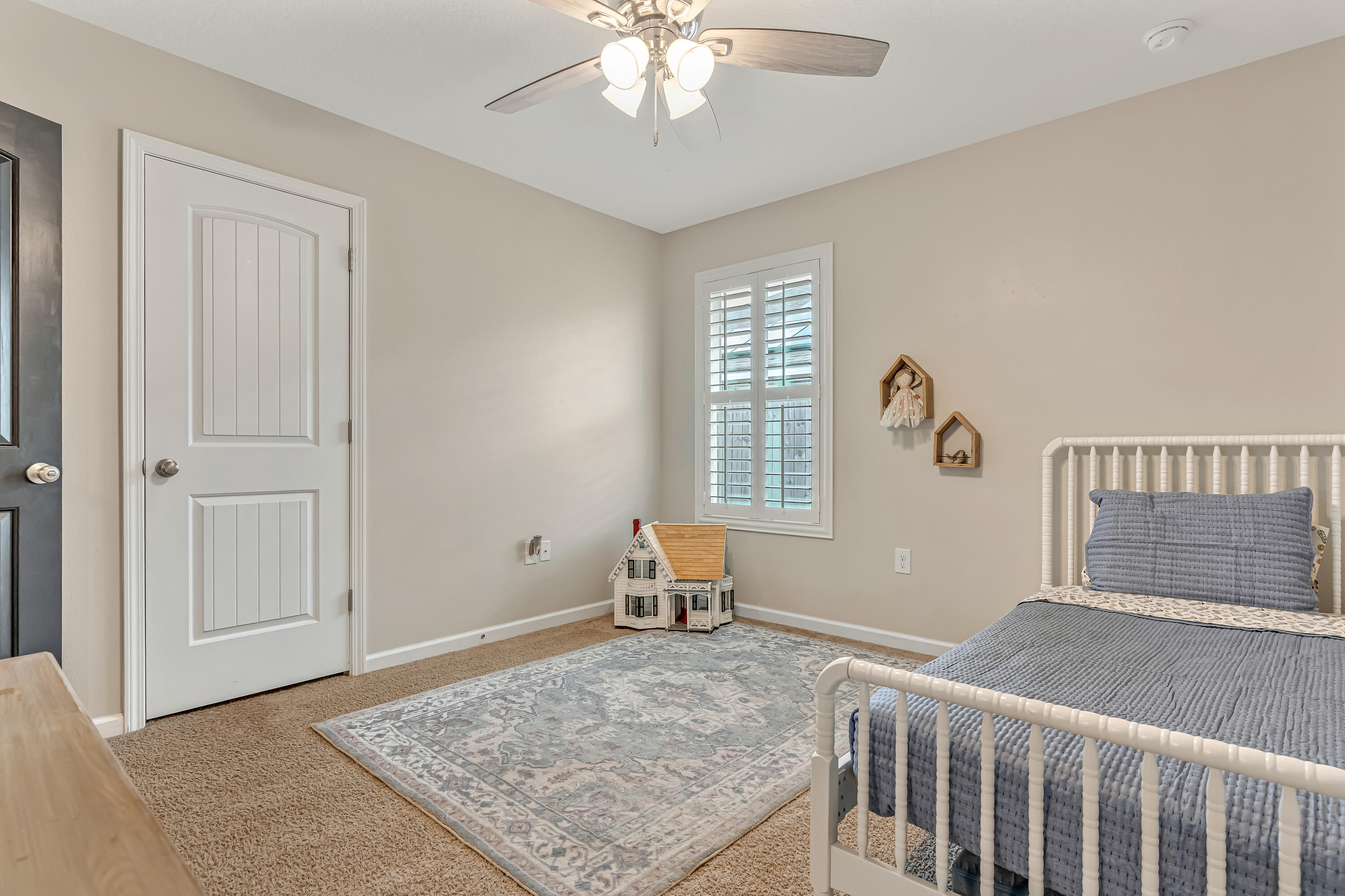 Redstone Commons Community - Residential