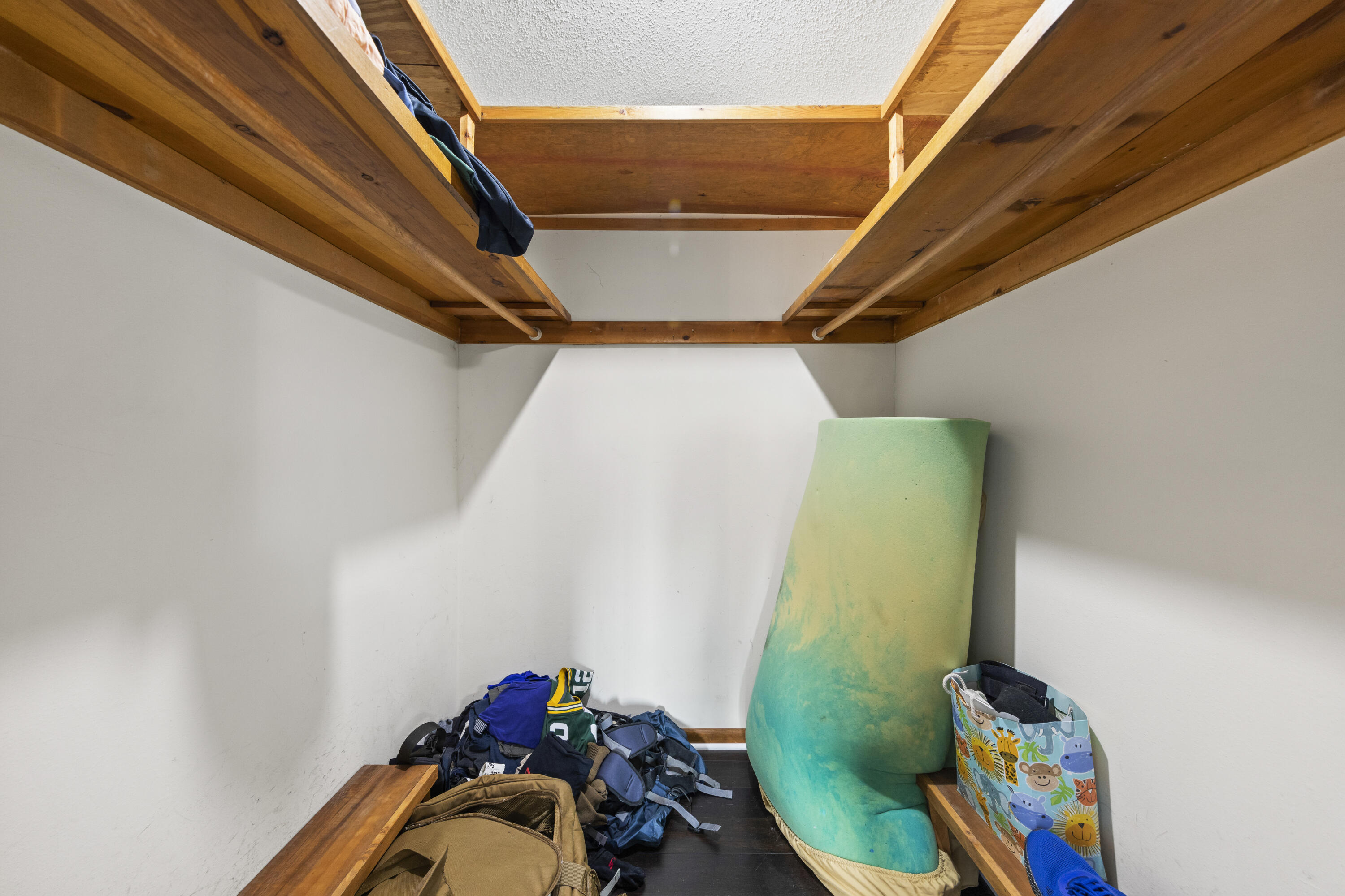 PINEWOOD ESTATES 2 - Residential