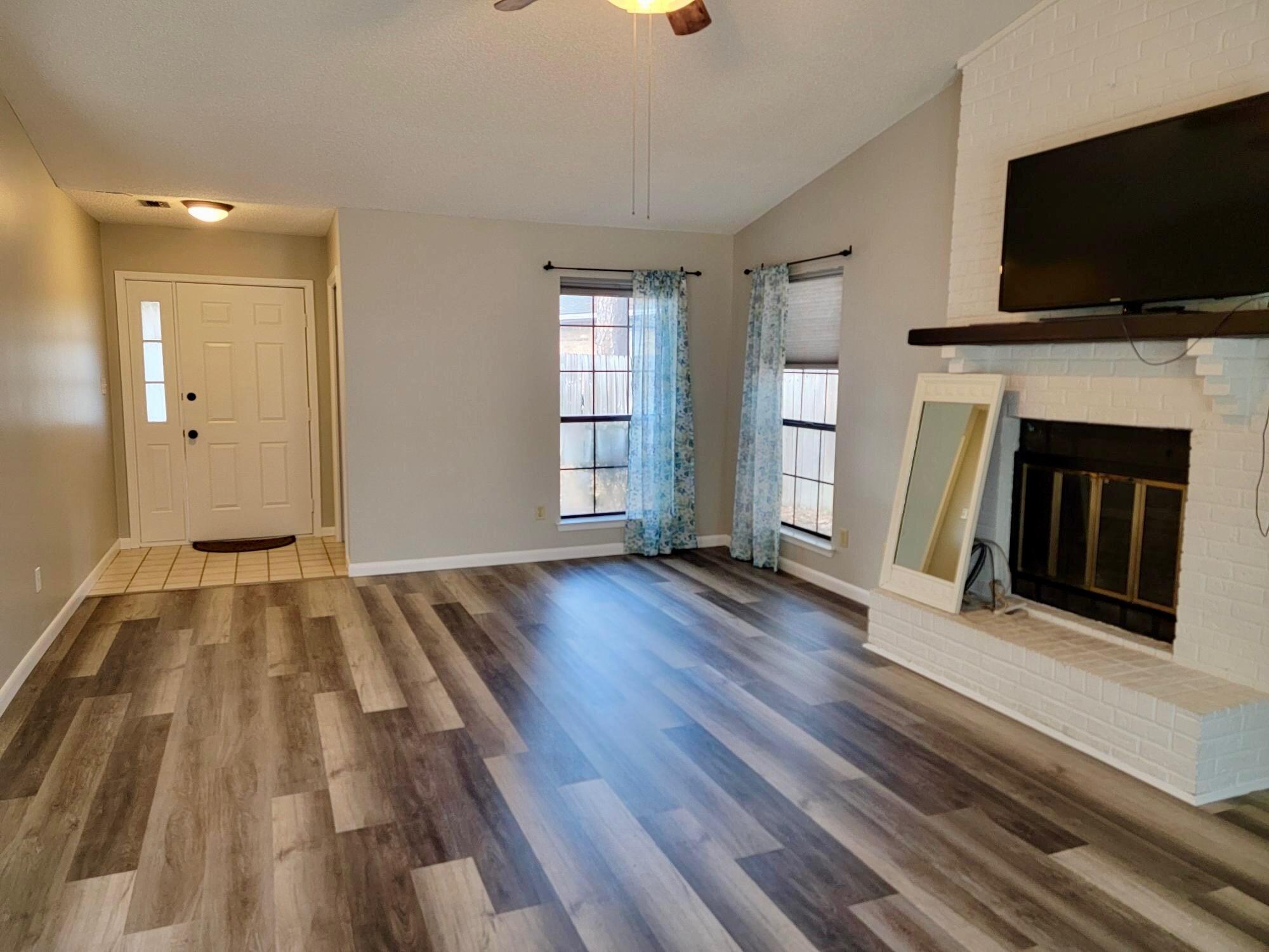 PINEWOOD ESTATES 2 - Residential