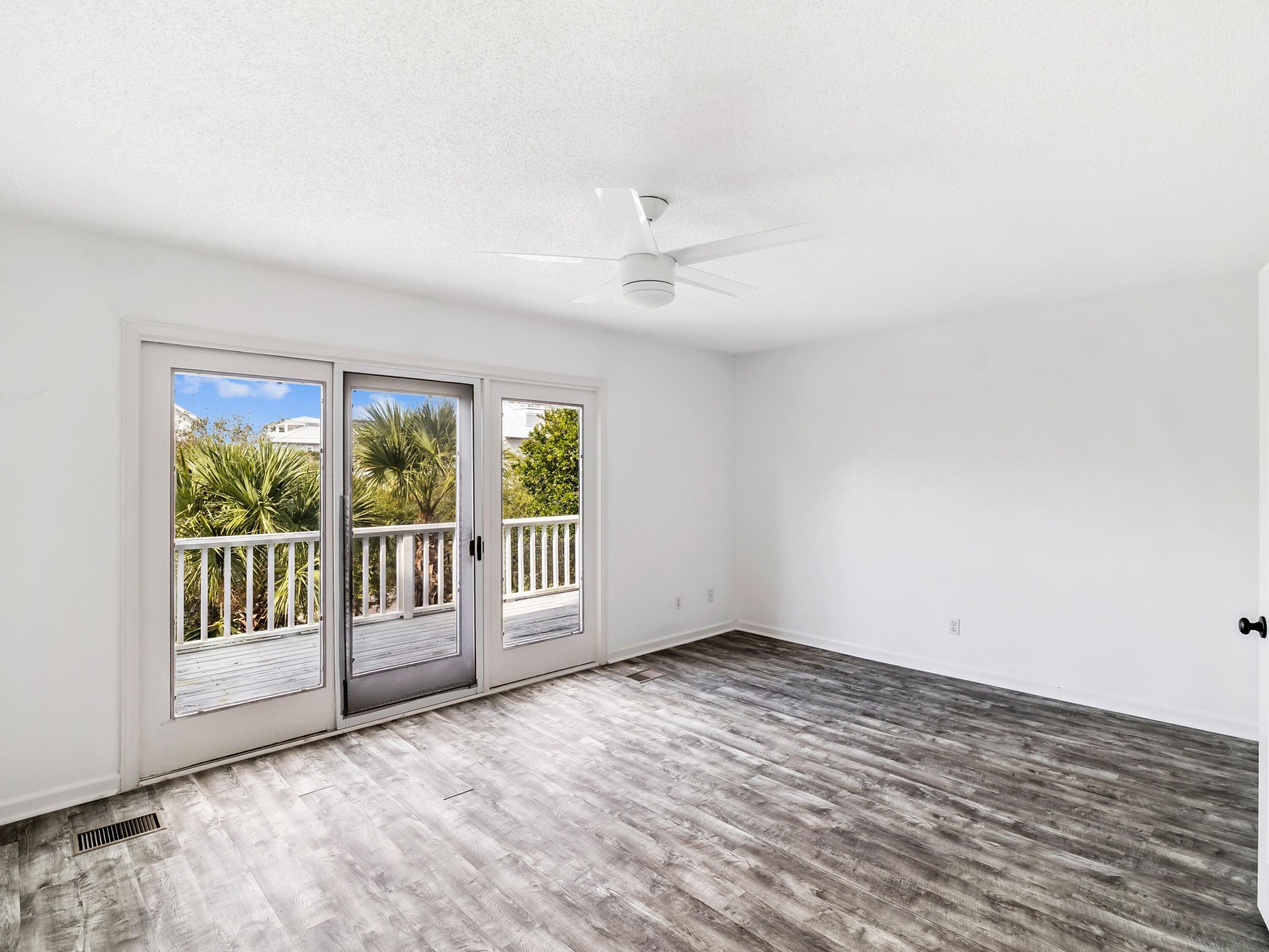 SEAGROVE 1ST ADDN - Residential