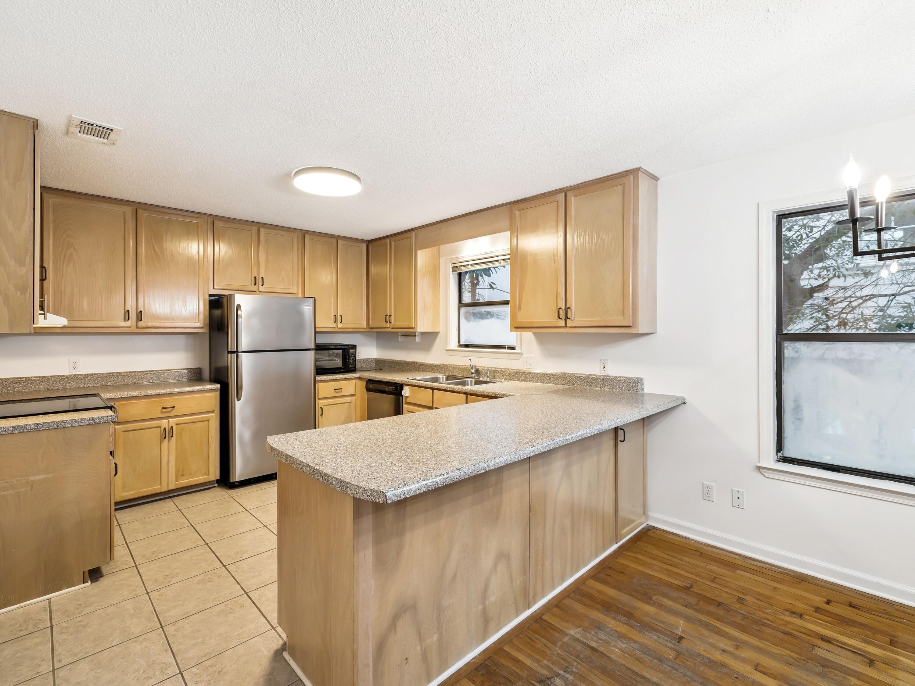 SEAGROVE 1ST ADDN - Residential