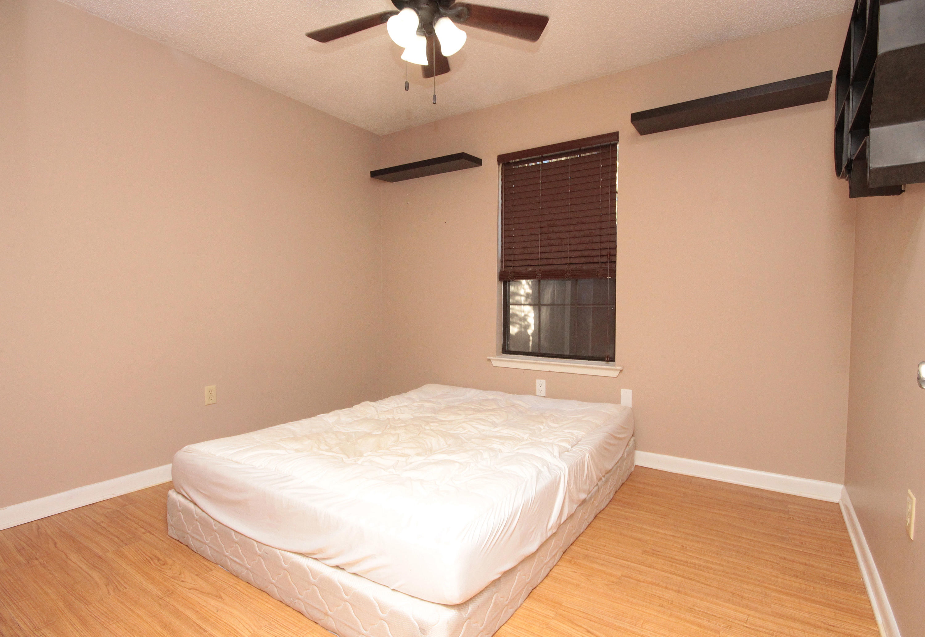 HELMS & ALLEN - Residential