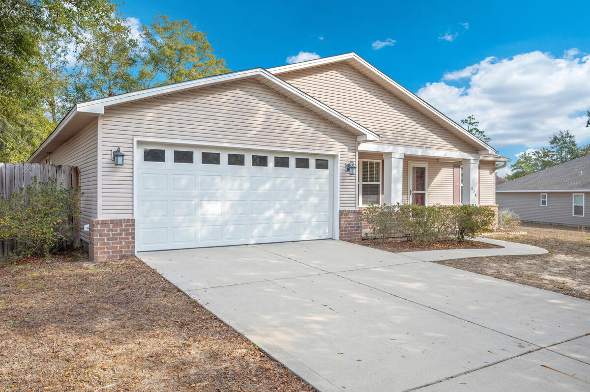 HUNTERS RIDGE - Residential