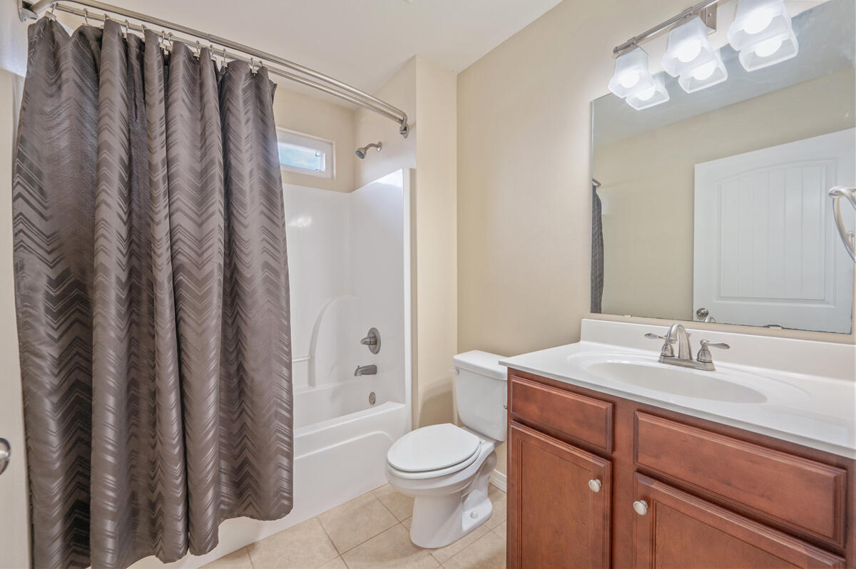 HUNTERS RIDGE - Residential