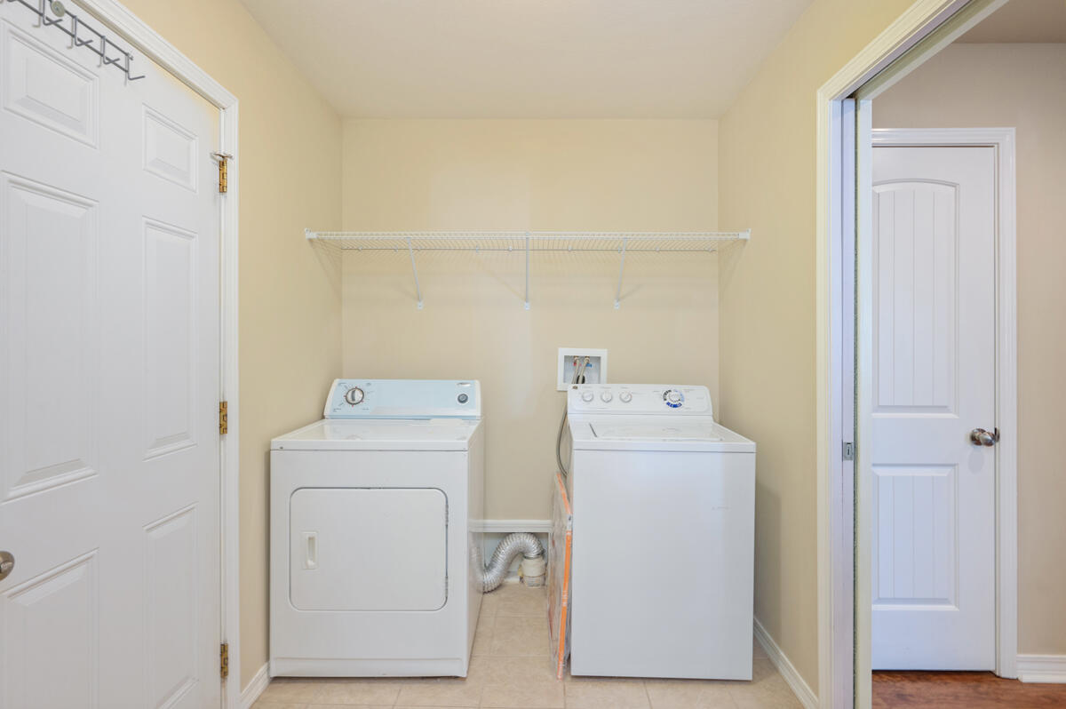 HUNTERS RIDGE - Residential