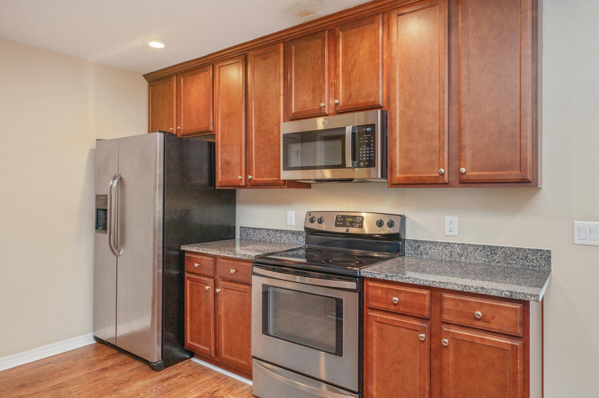 HUNTERS RIDGE - Residential