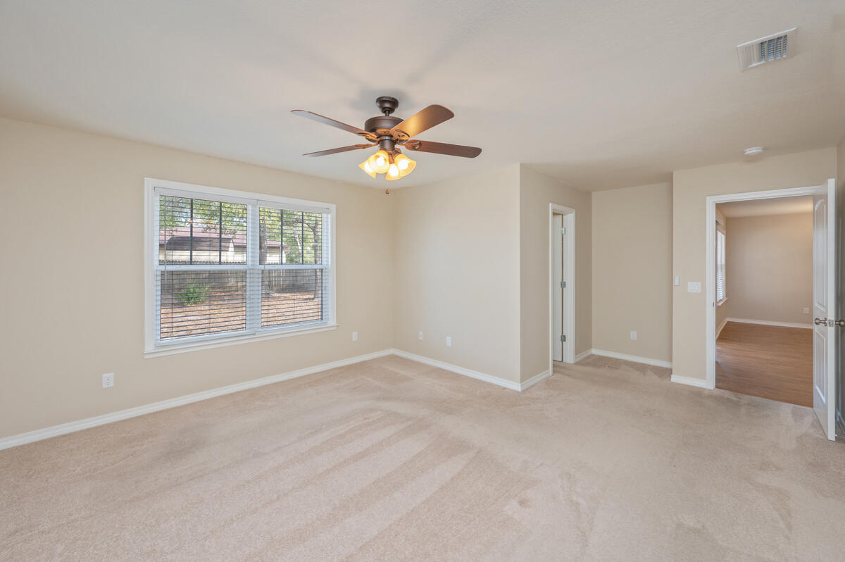 HUNTERS RIDGE - Residential