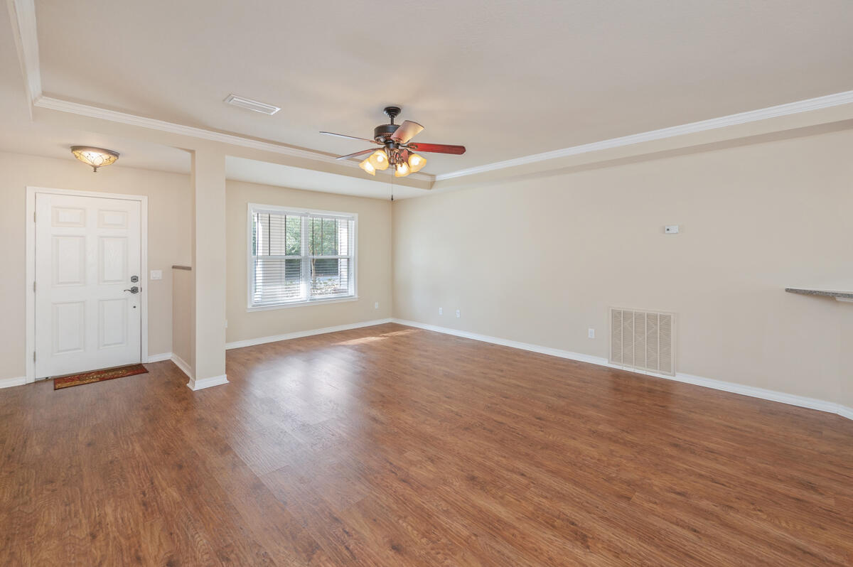 HUNTERS RIDGE - Residential