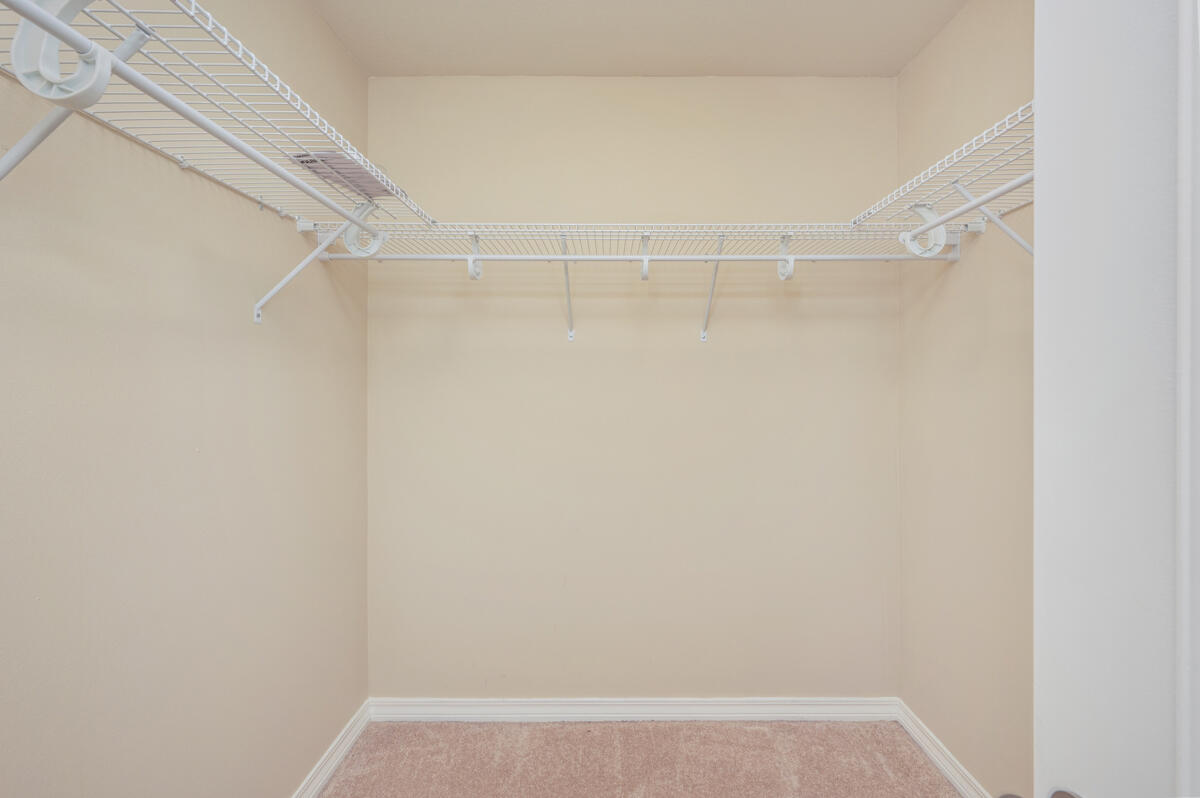 HUNTERS RIDGE - Residential