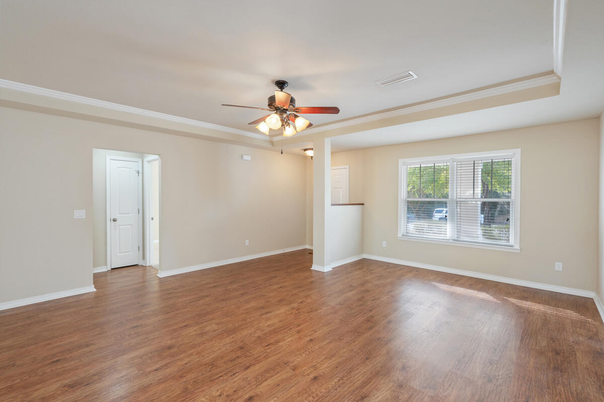 HUNTERS RIDGE - Residential