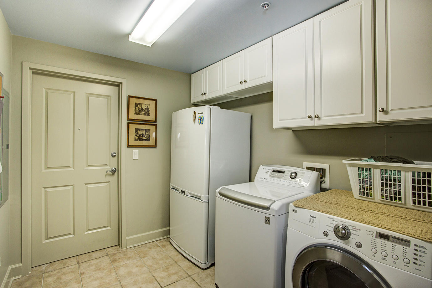 ONE WATER PLACE - Residential