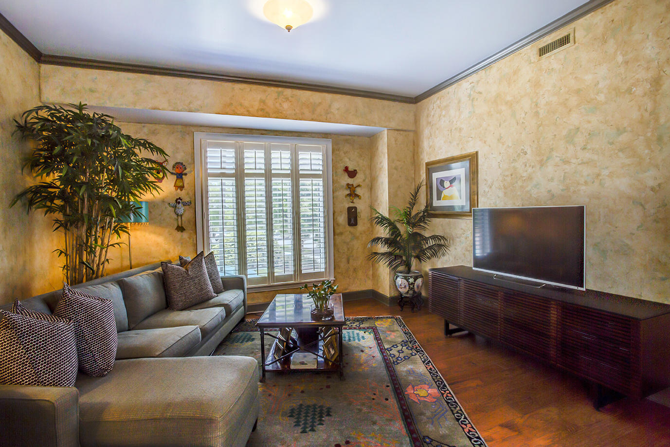 ONE WATER PLACE - Residential