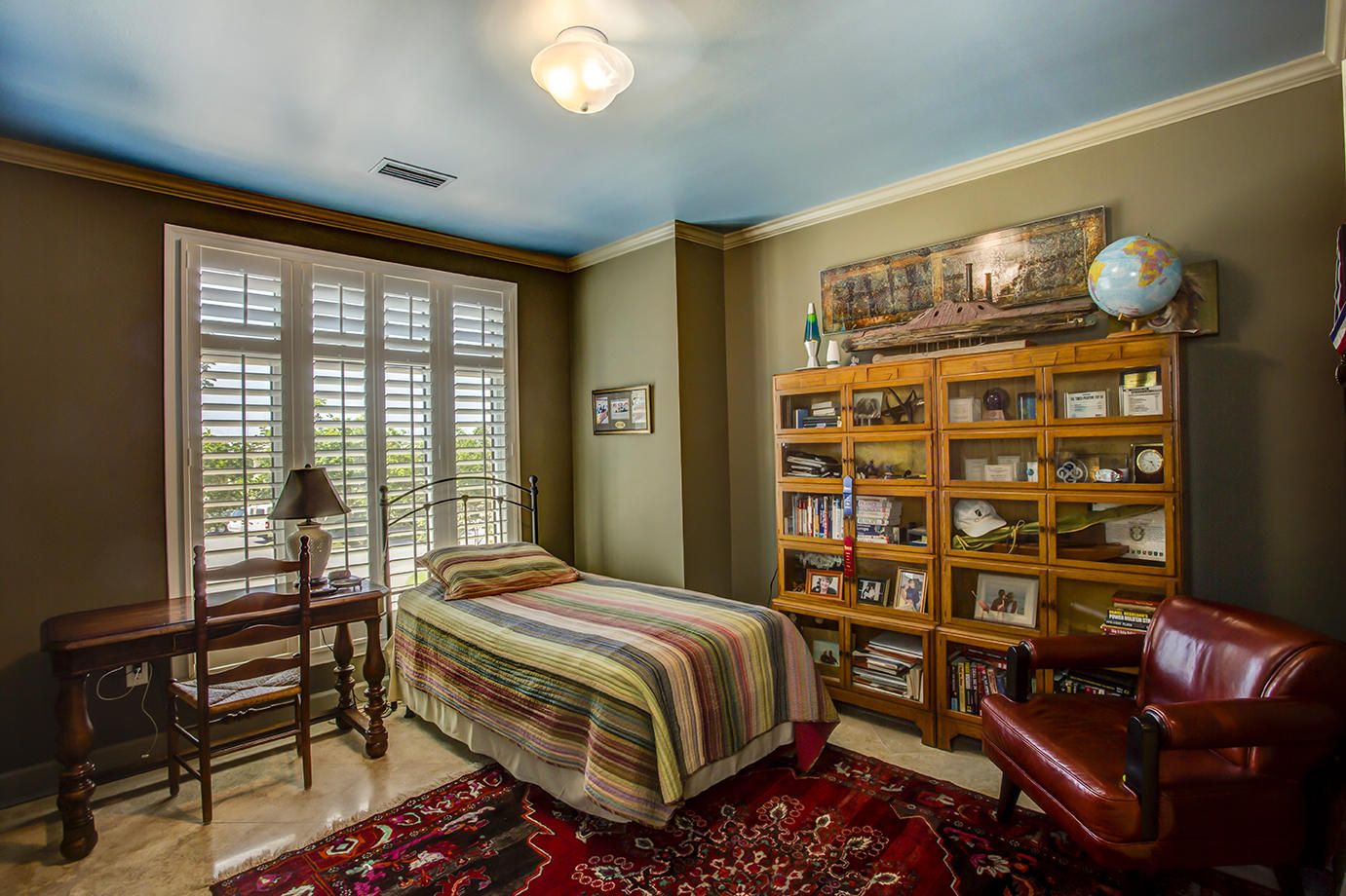 ONE WATER PLACE - Residential