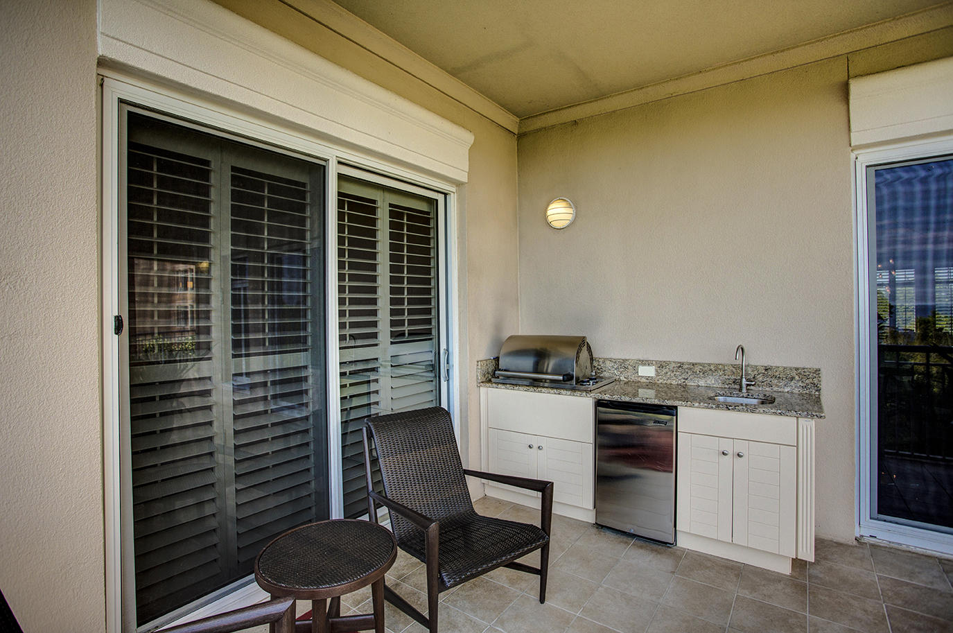 ONE WATER PLACE - Residential