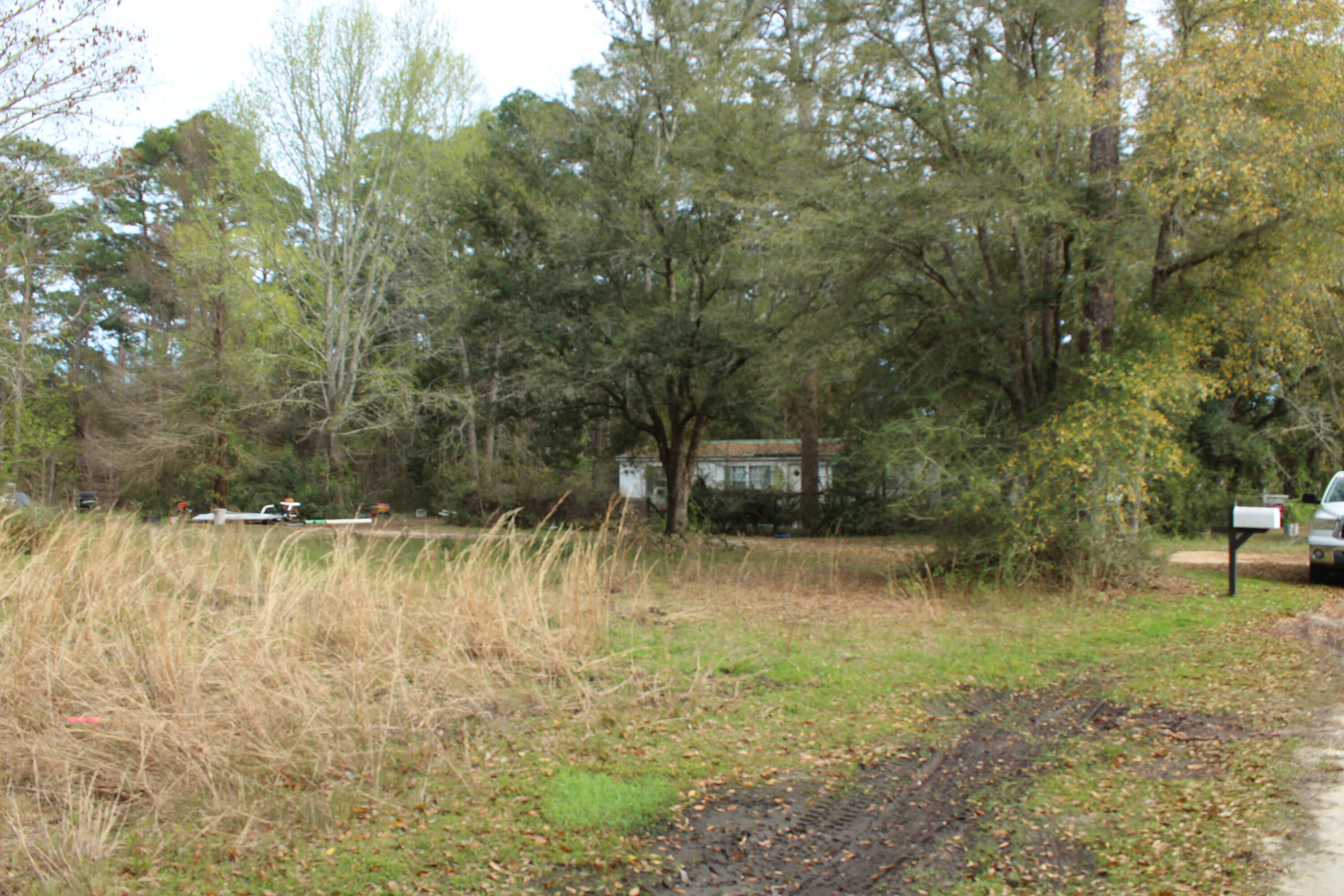 NO RECORDED SUBDIVISION - Residential