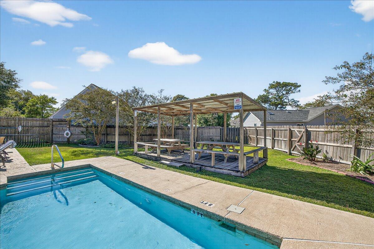 BLUE PINE VILLAGE AMENDED - Residential