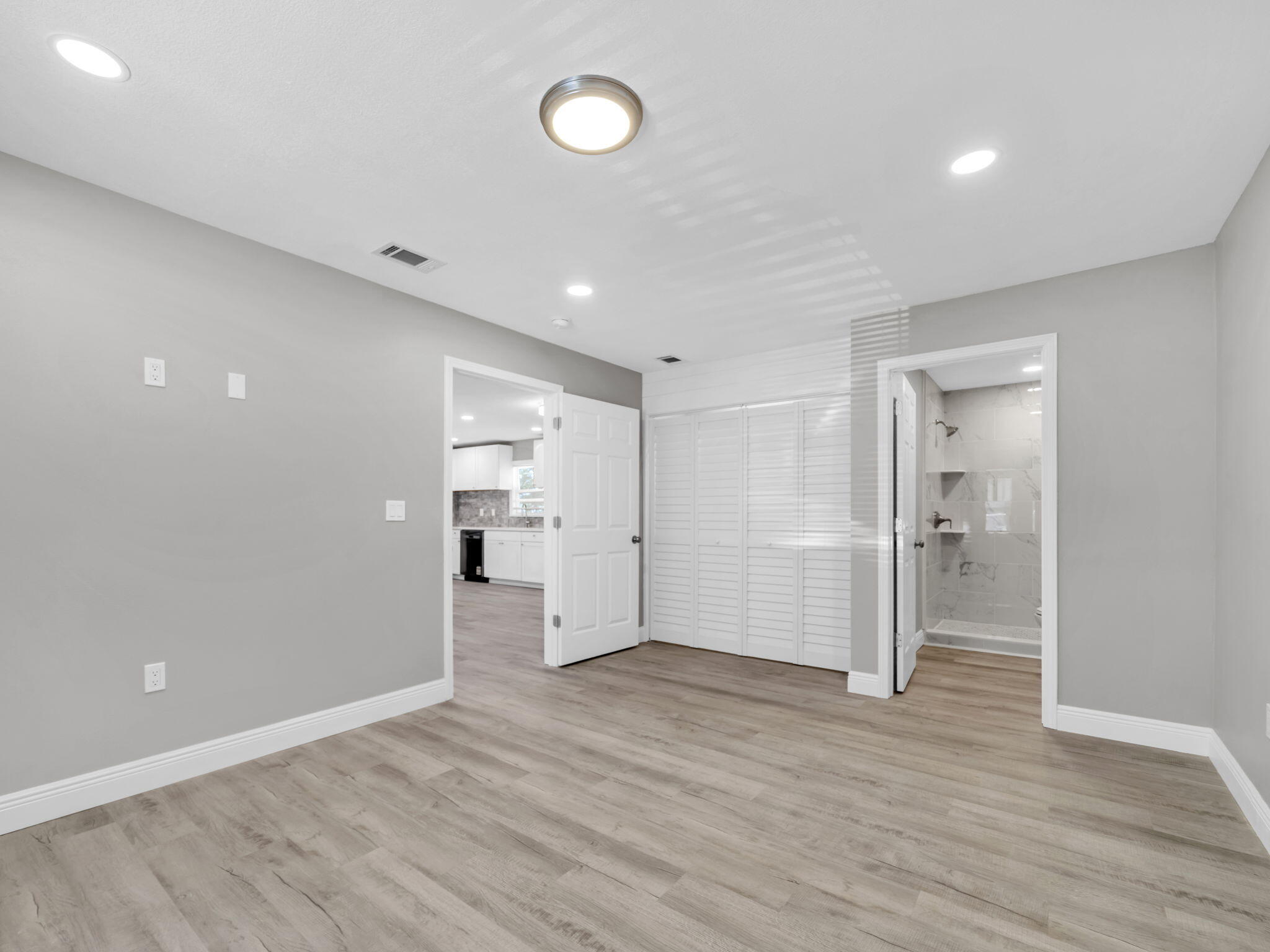 OAKLAND HEIGHTS - Residential