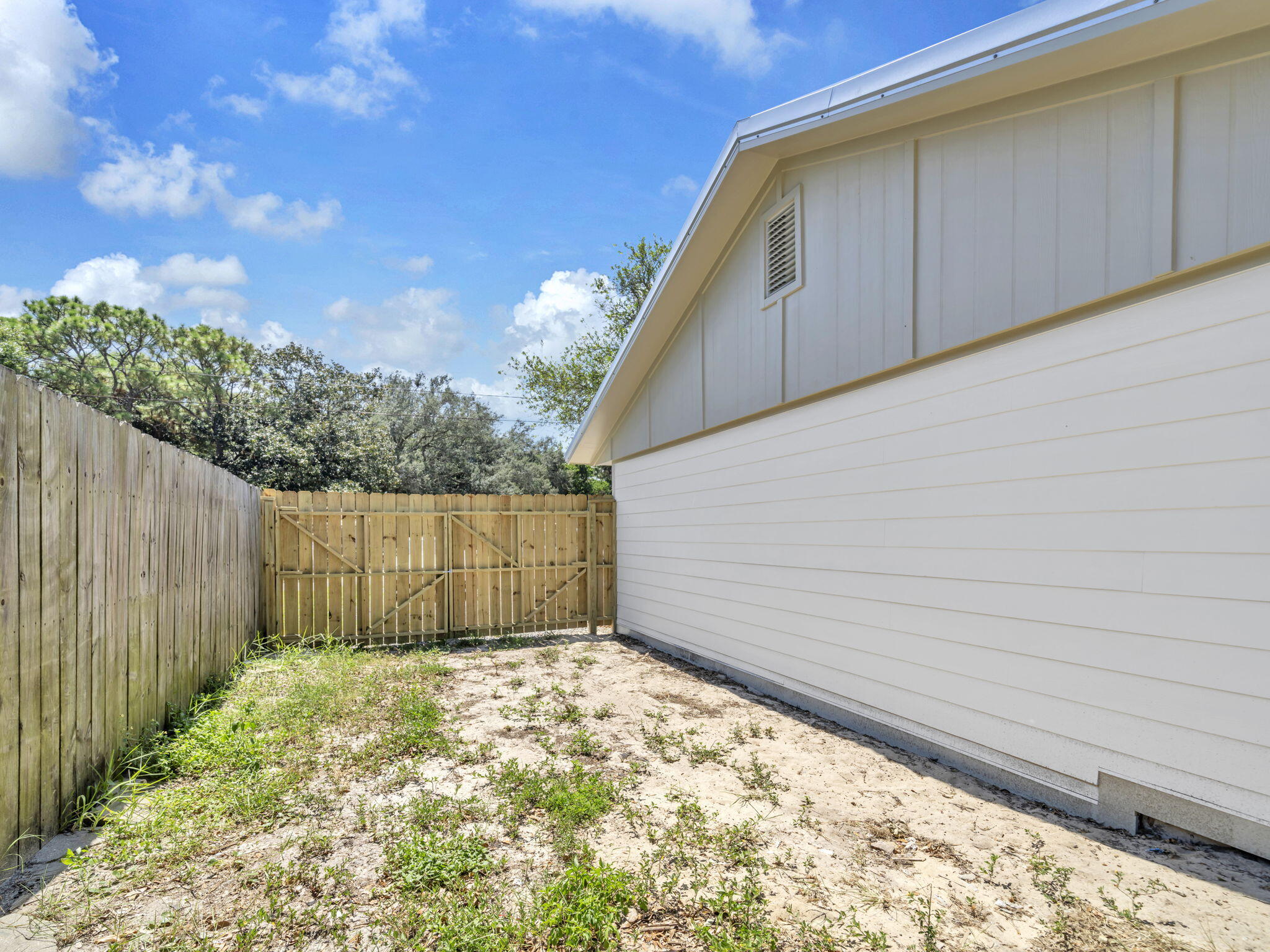 OAKLAND HEIGHTS - Residential