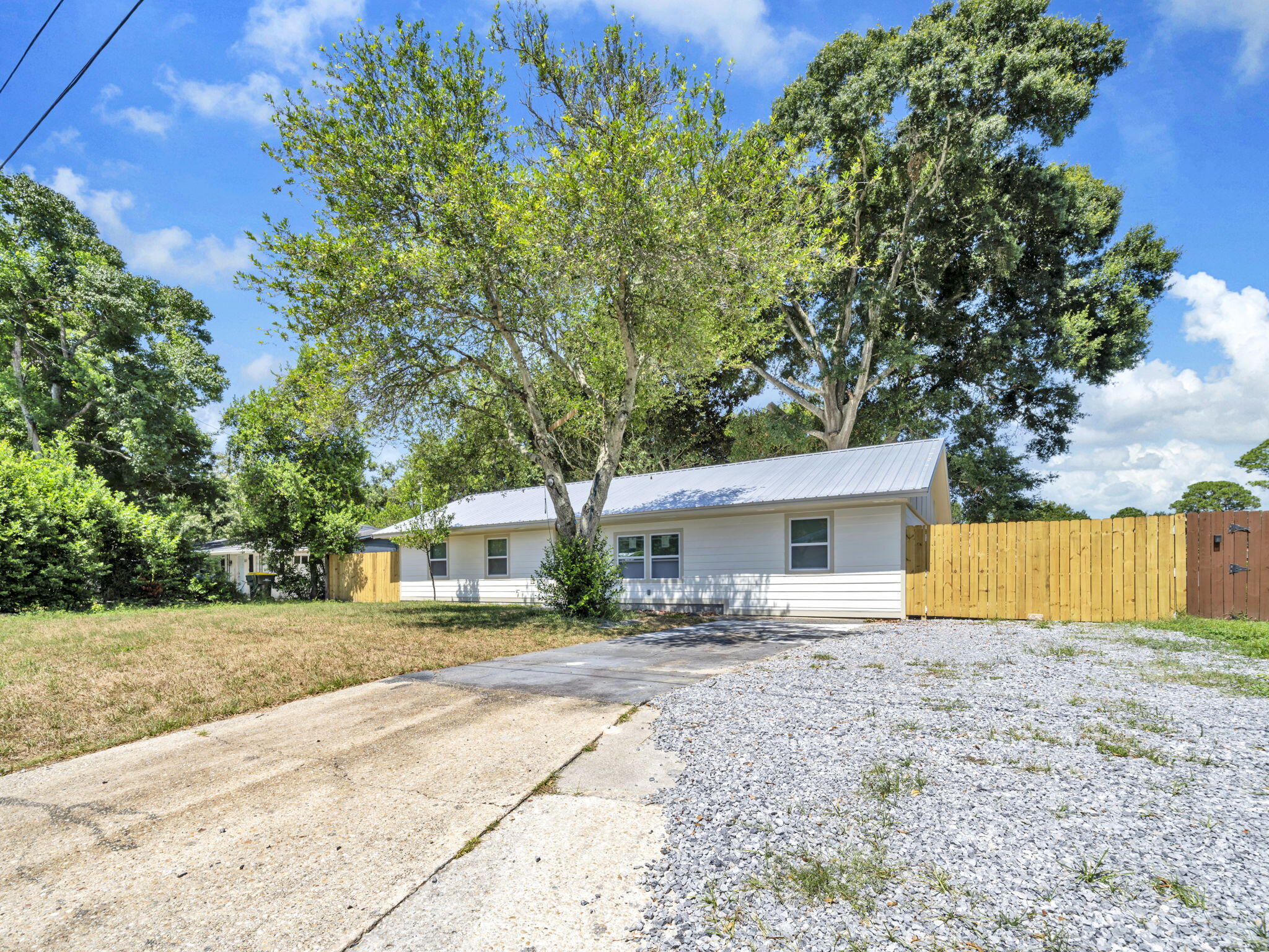 OAKLAND HEIGHTS - Residential