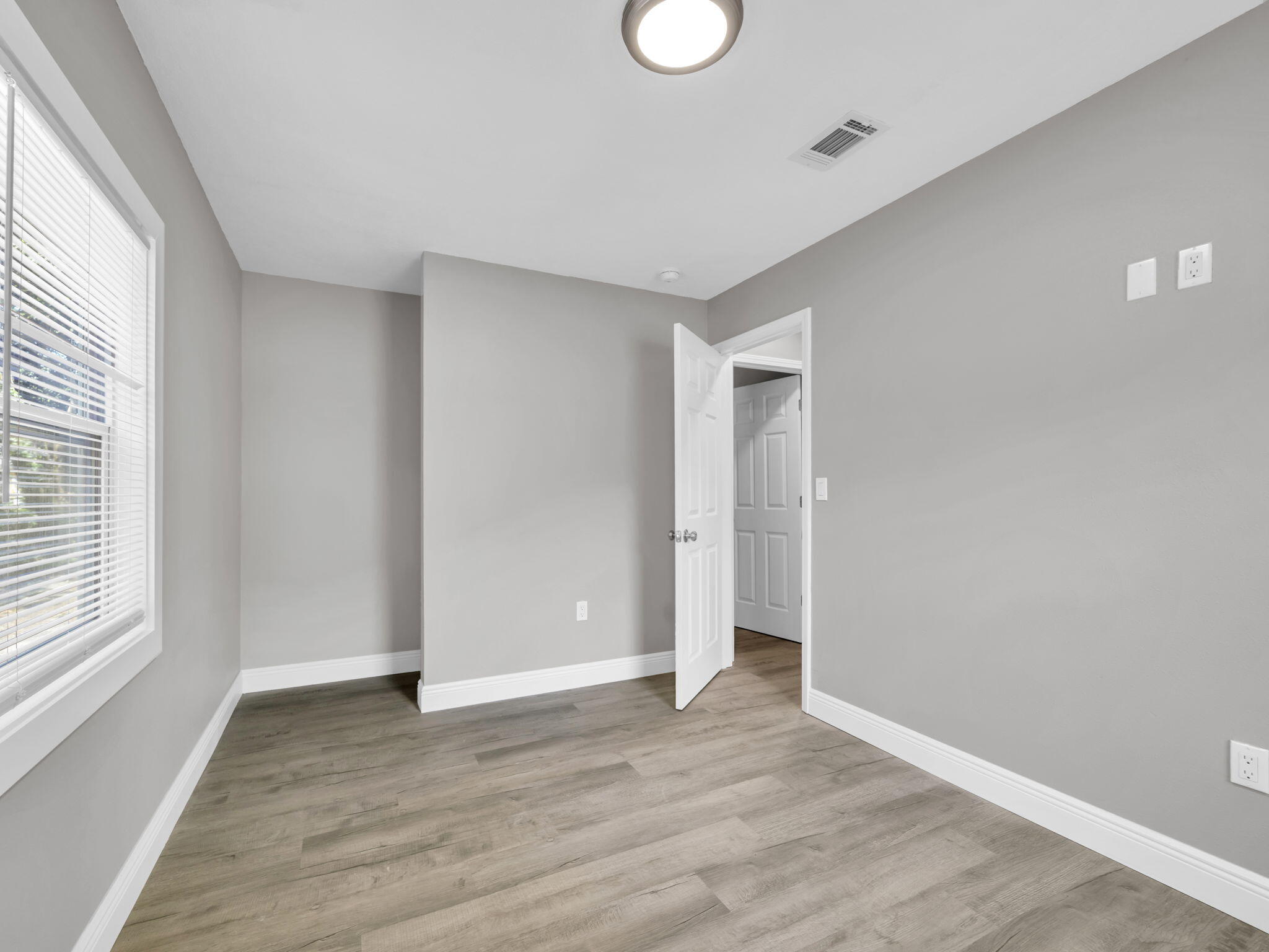 OAKLAND HEIGHTS - Residential