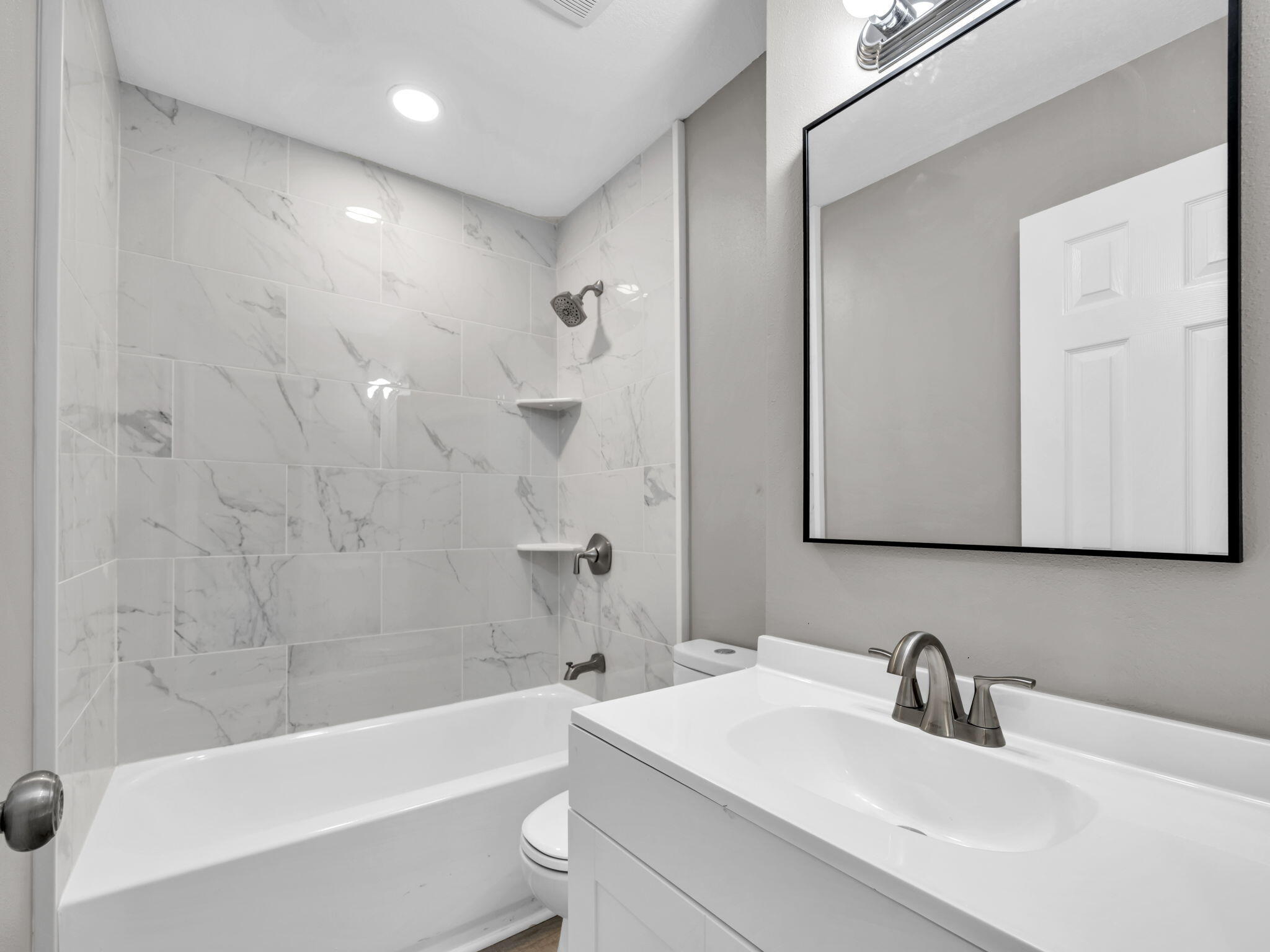 OAKLAND HEIGHTS - Residential