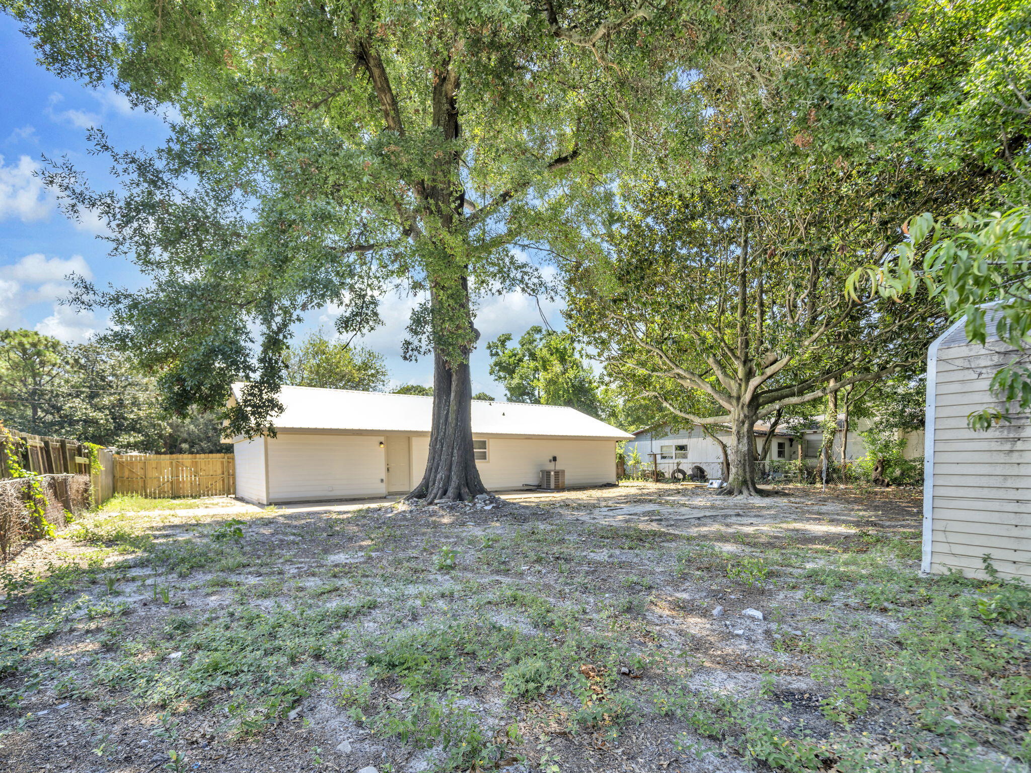 OAKLAND HEIGHTS - Residential