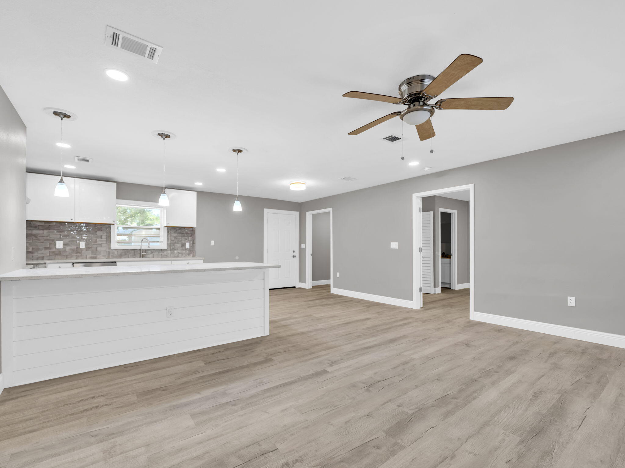 OAKLAND HEIGHTS - Residential