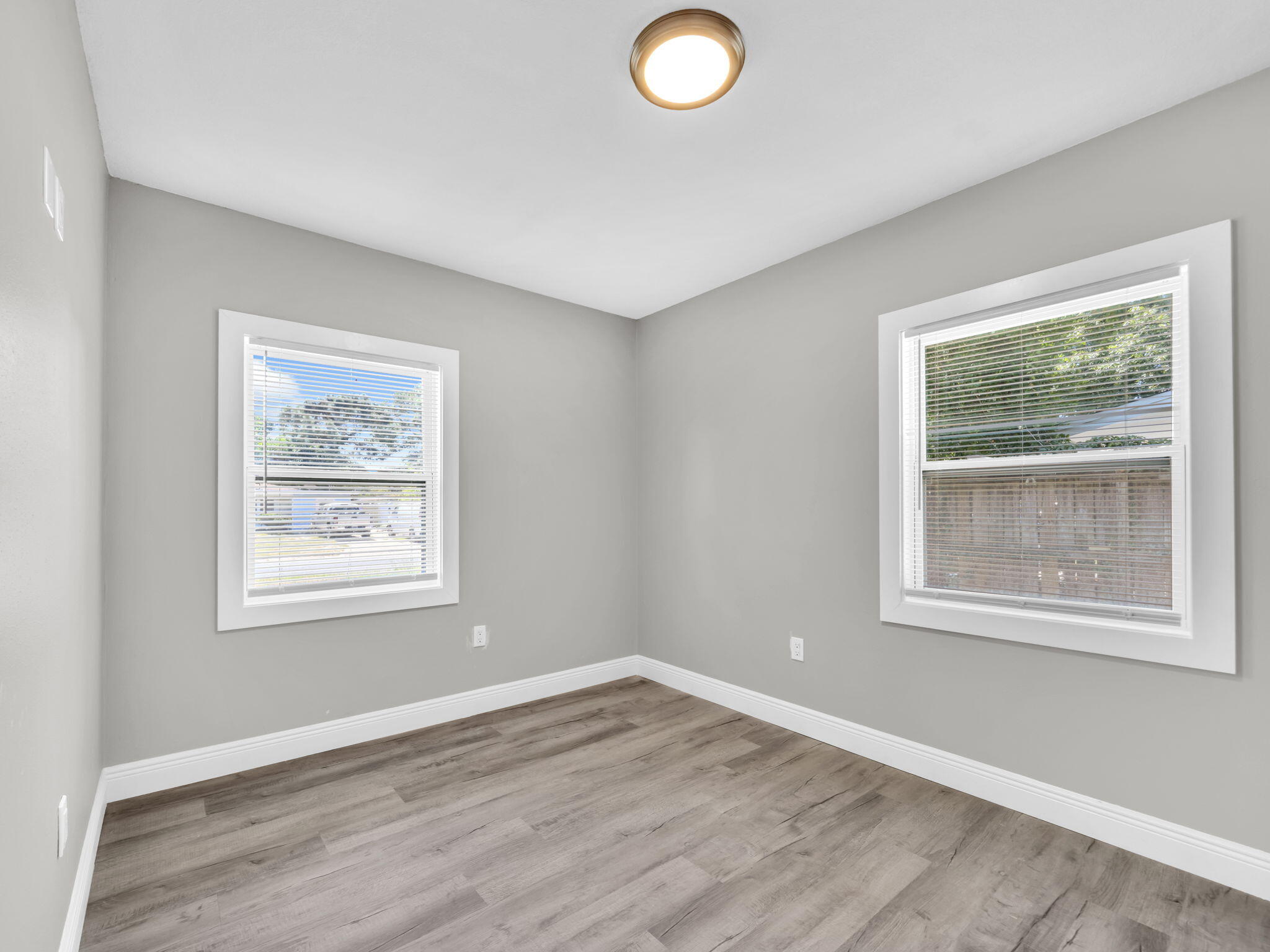 OAKLAND HEIGHTS - Residential