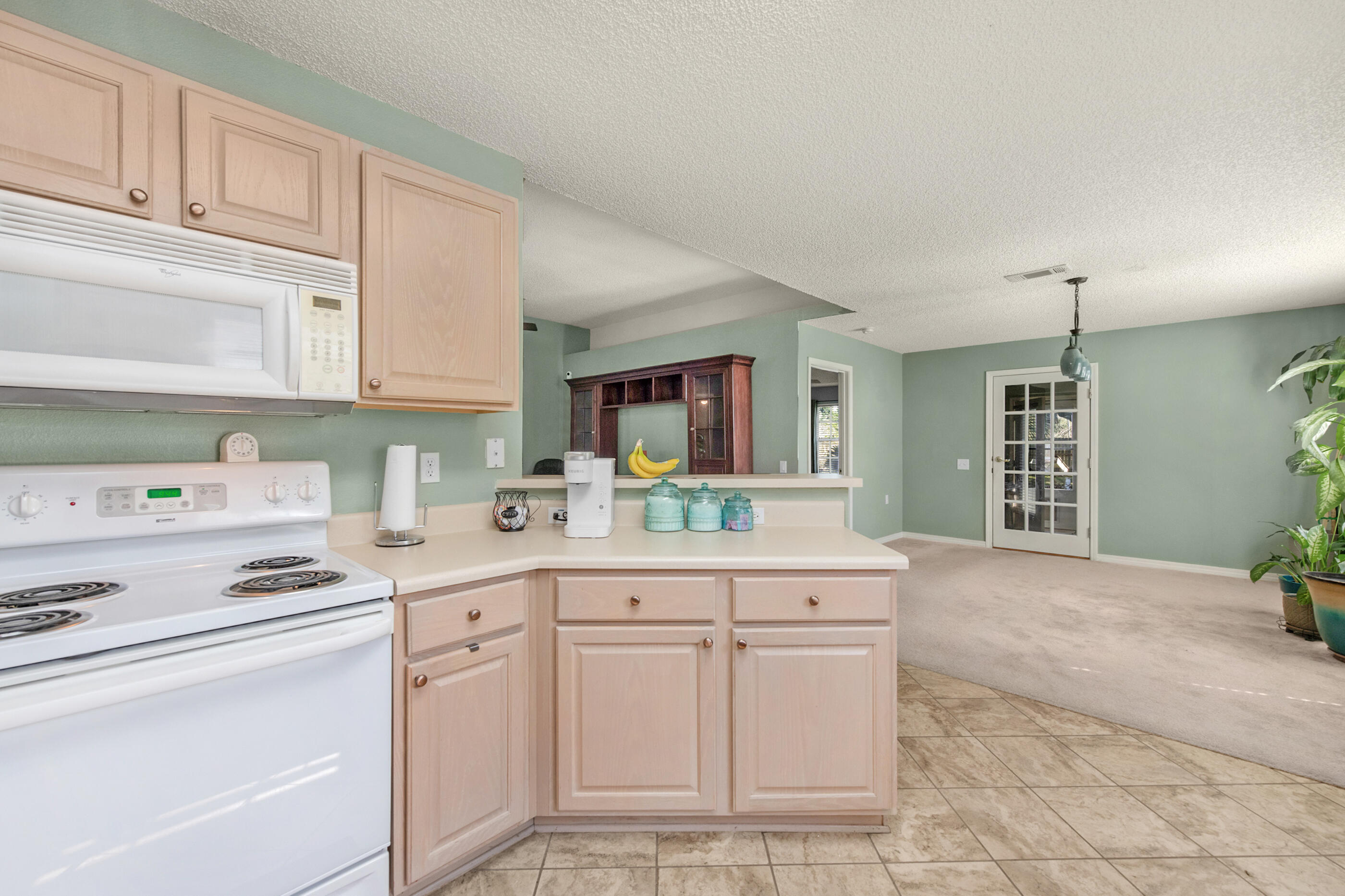 SHADOW LAKES - Residential