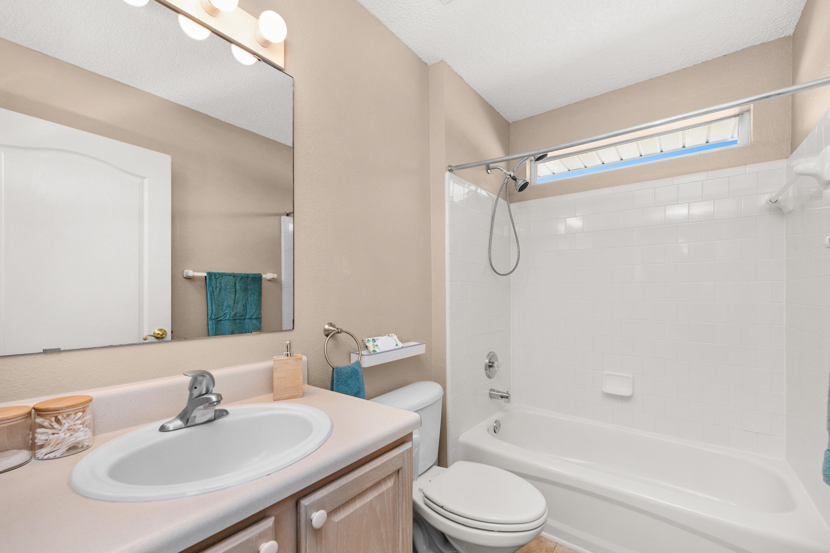 SHADOW LAKES - Residential