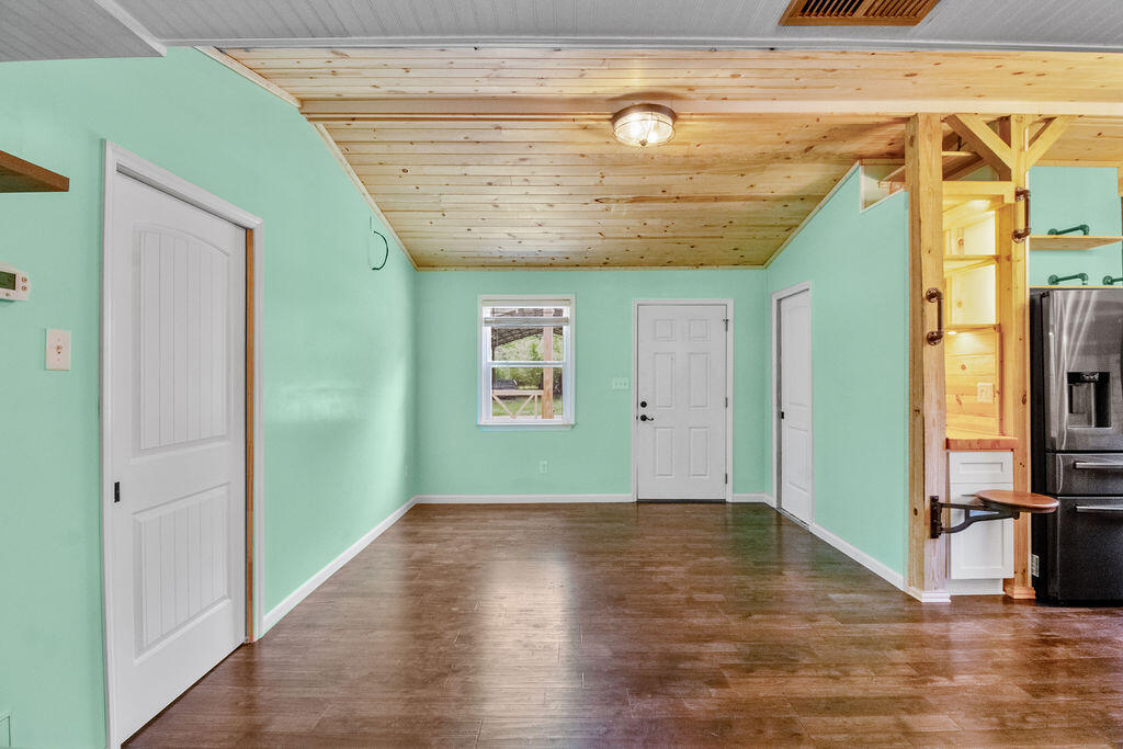 Bunker Hill - Residential