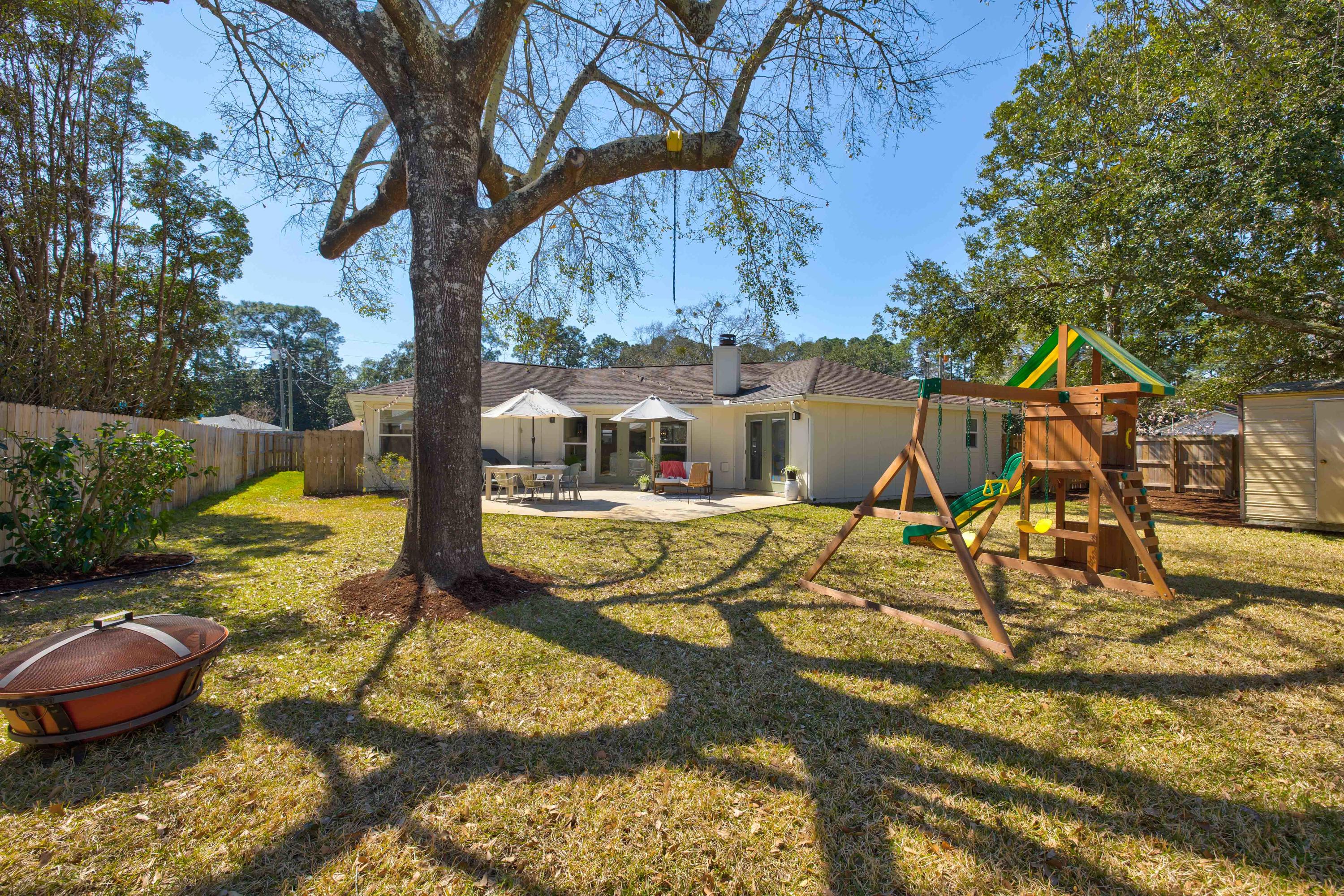 PINEWOOD ESTATES 2 - Residential