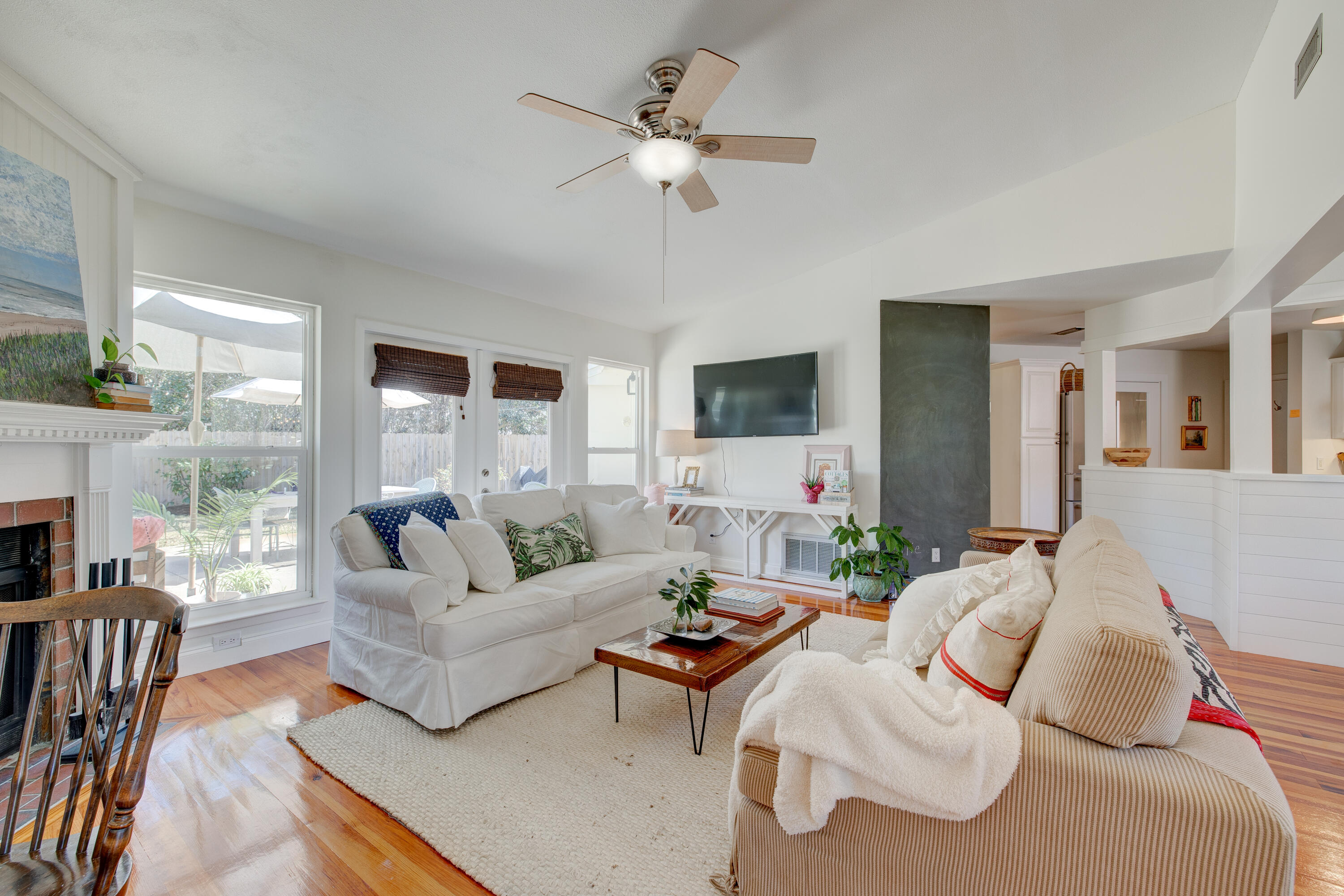 PINEWOOD ESTATES 2 - Residential