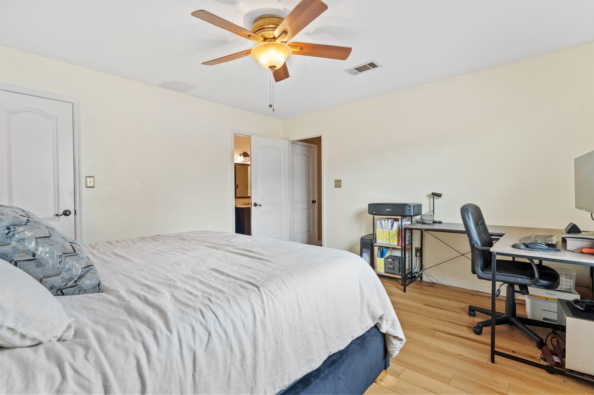 WOODLAND PARK ESTATES - Residential