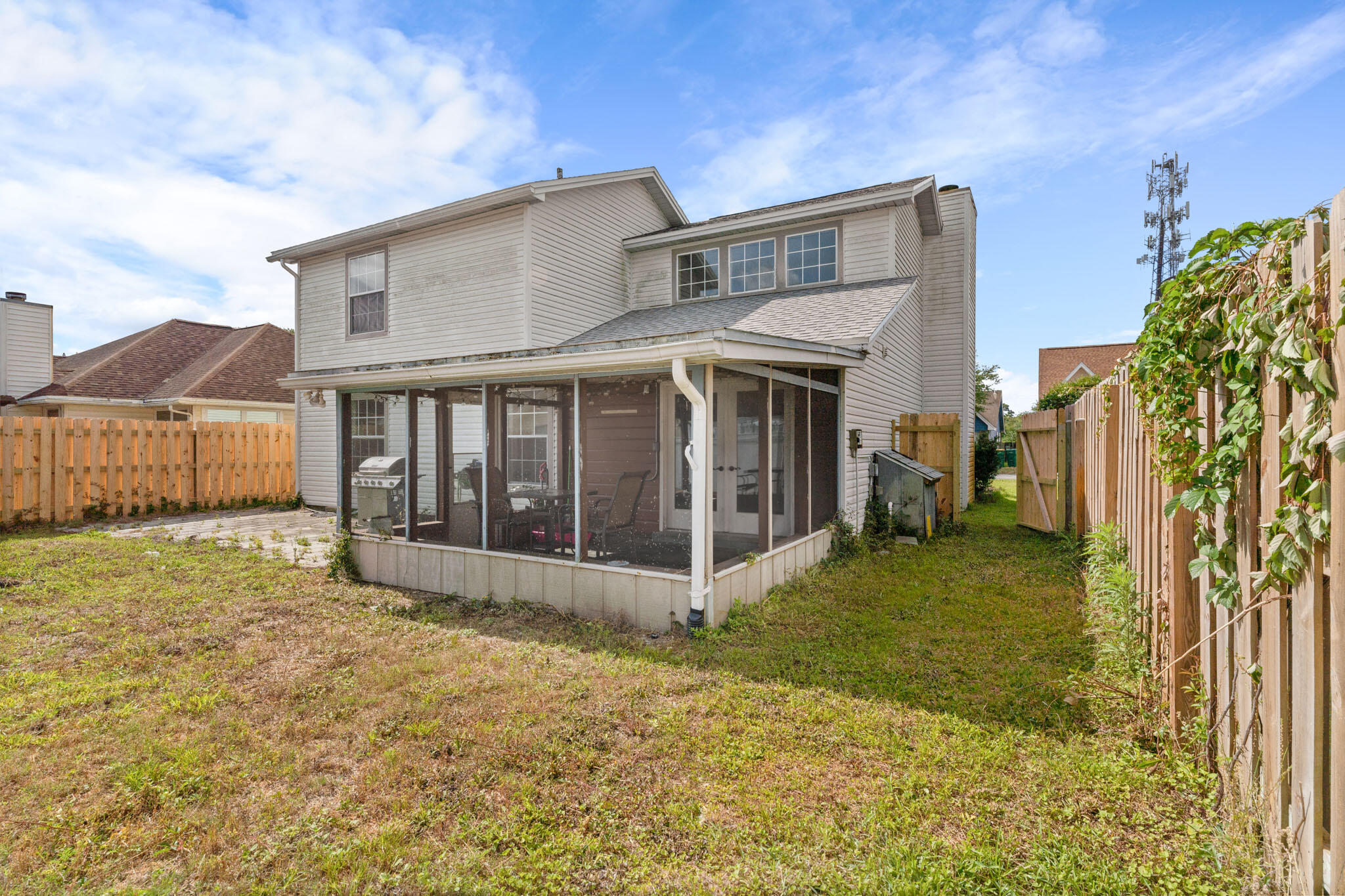 WOODLAND PARK ESTATES - Residential