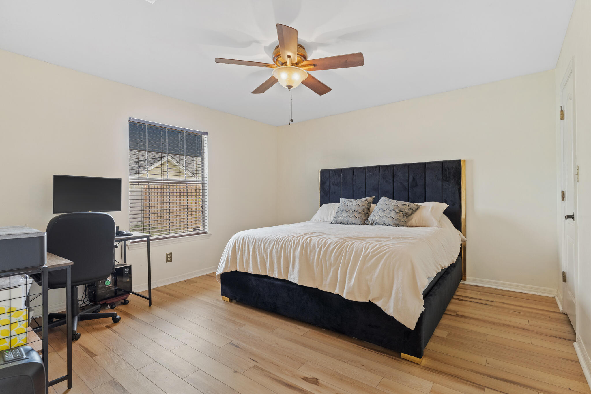 WOODLAND PARK ESTATES - Residential