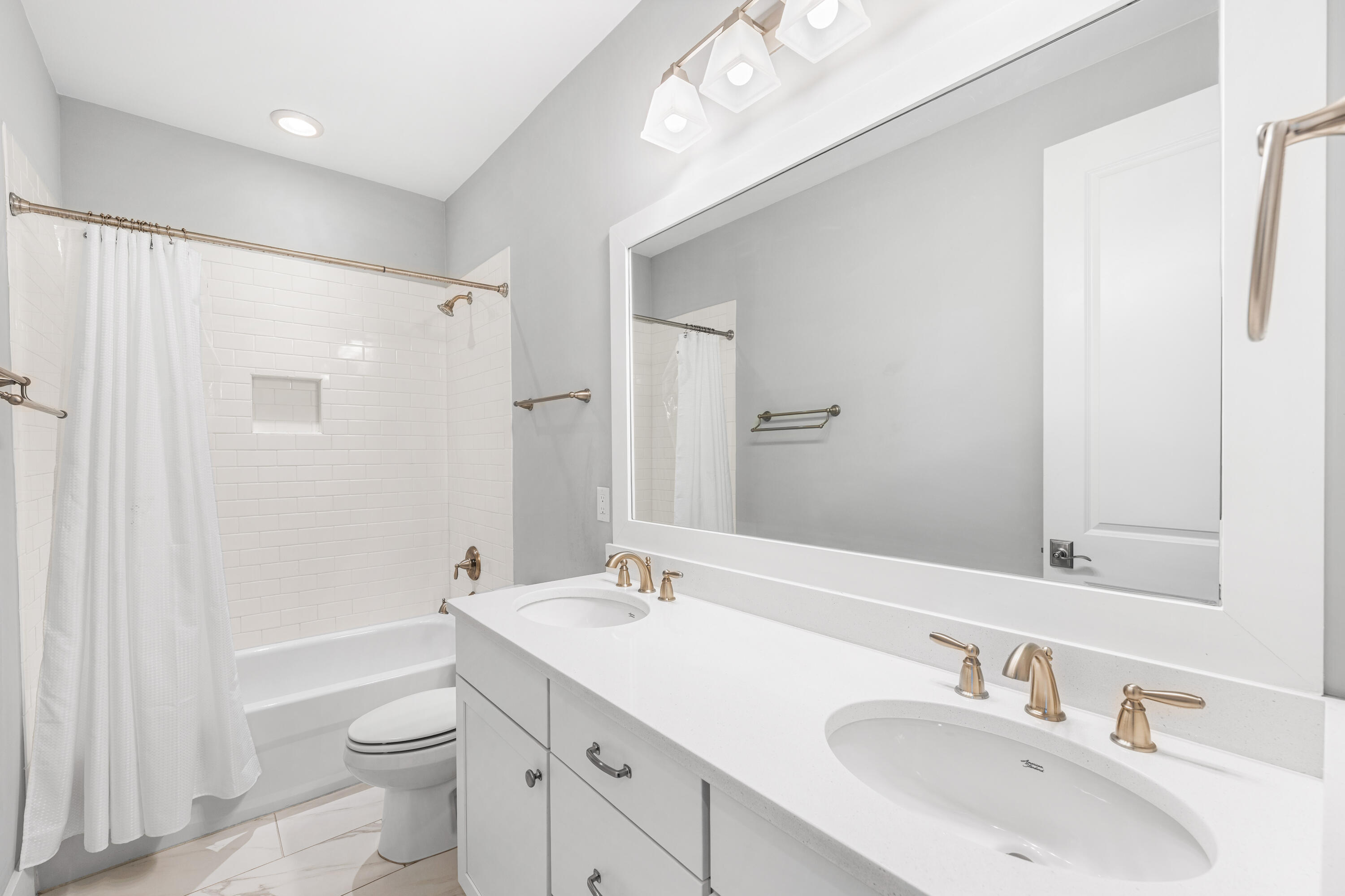 NATUREWALK AT SEAGROVE - Residential