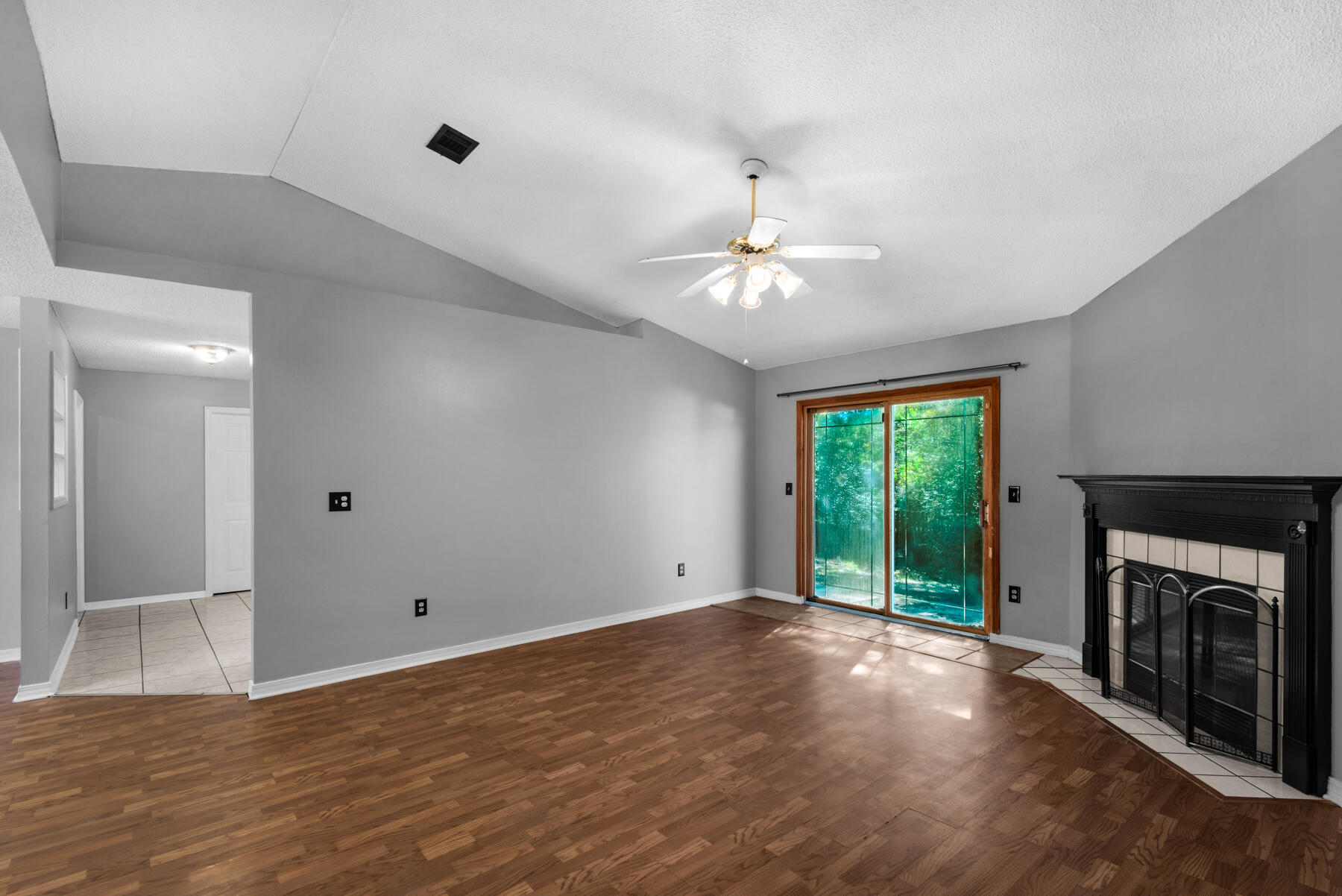 COUNTRYVIEW ESTATES 4TH ADDN PH 4 - Residential Lease