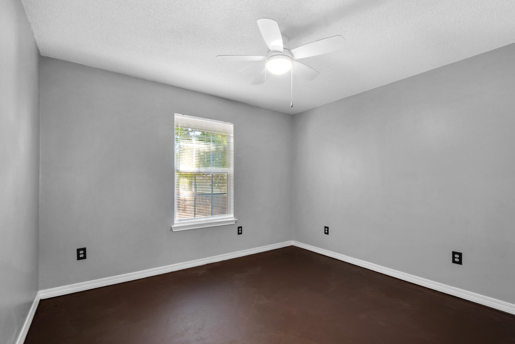 COUNTRYVIEW ESTATES 4TH ADDN PH 4 - Residential Lease