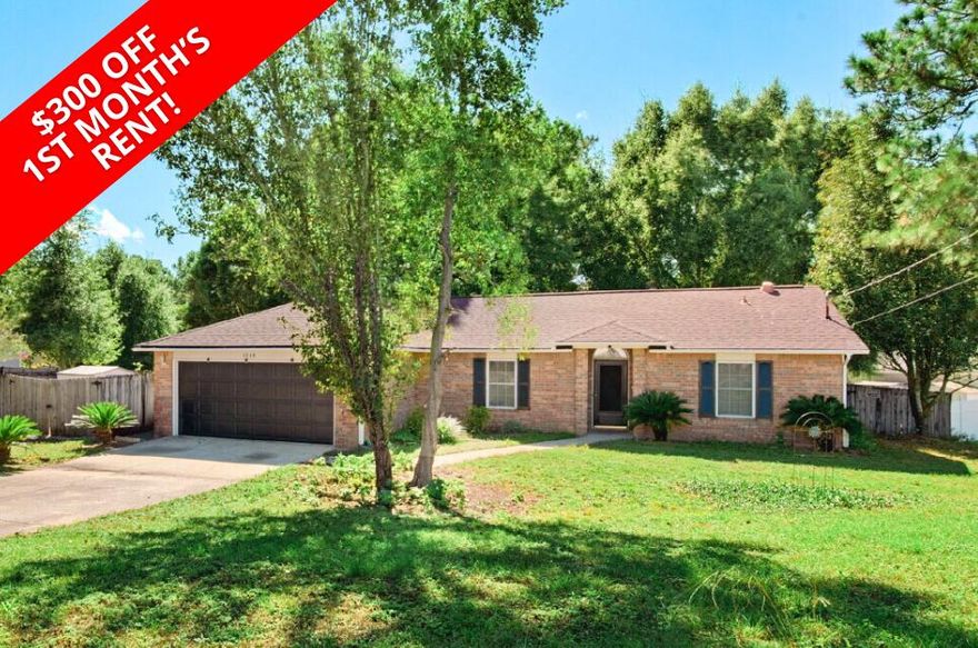 $300.00 off First months rent! his lovely home has a split bedroom floor plan and offers a living room with vaulted ceilings, hardwood laminated floors, and accent lighting on plant ledges. Nice size laundry area with cabinets and sink that includes washer/dryer. Master bedroom has hardwood floors and new light fixtures. Master bathroom has garden tub, double sinks, and two walk-in closets. Backyard is perfect for entertaining. With an approved pet application, owner will allow pets fully grown( up to 25lbs or less) with a $350 non-refundable pet fee for each pet .