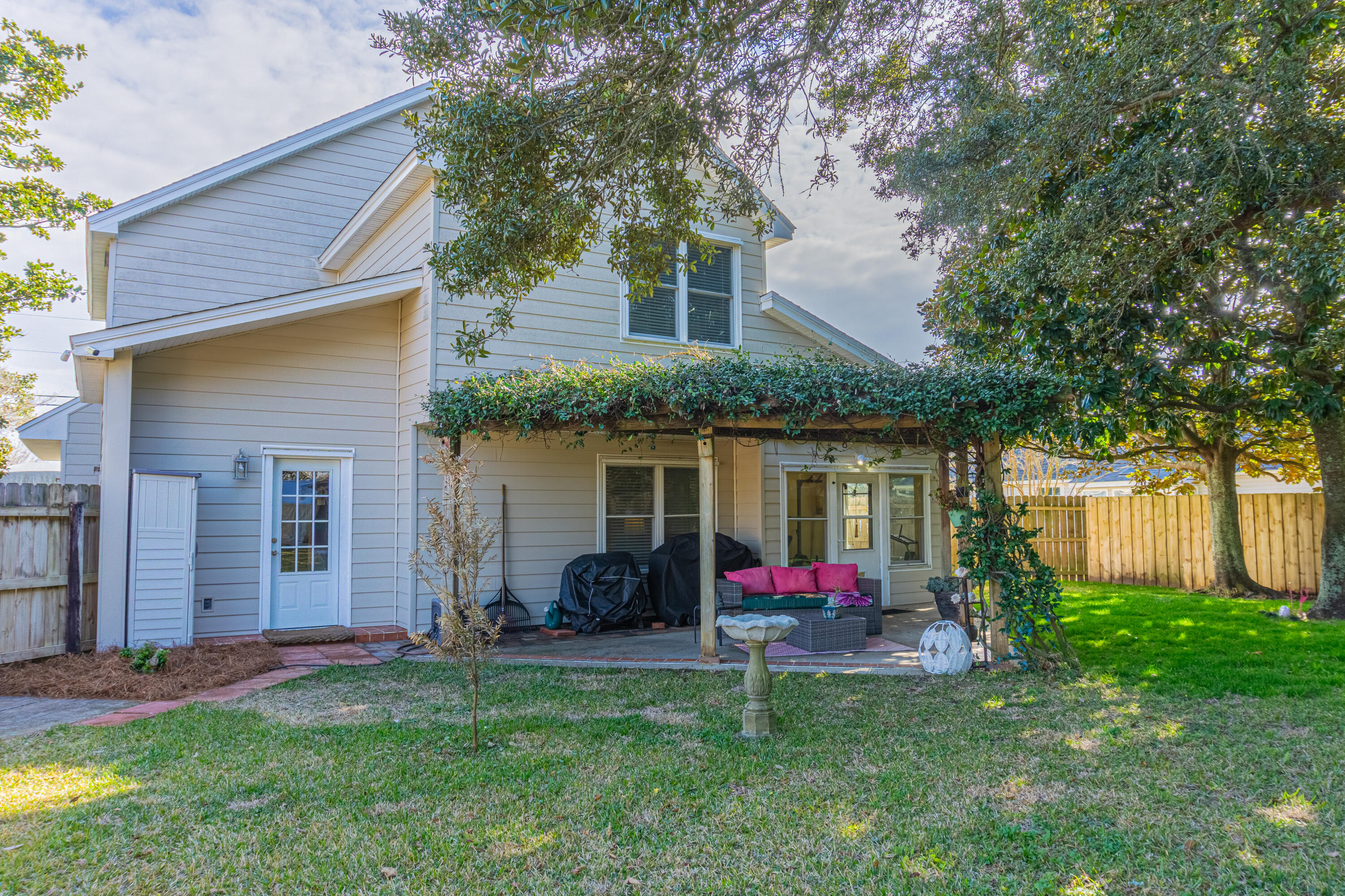 EMERALD POINTE PLAT 1 - Residential