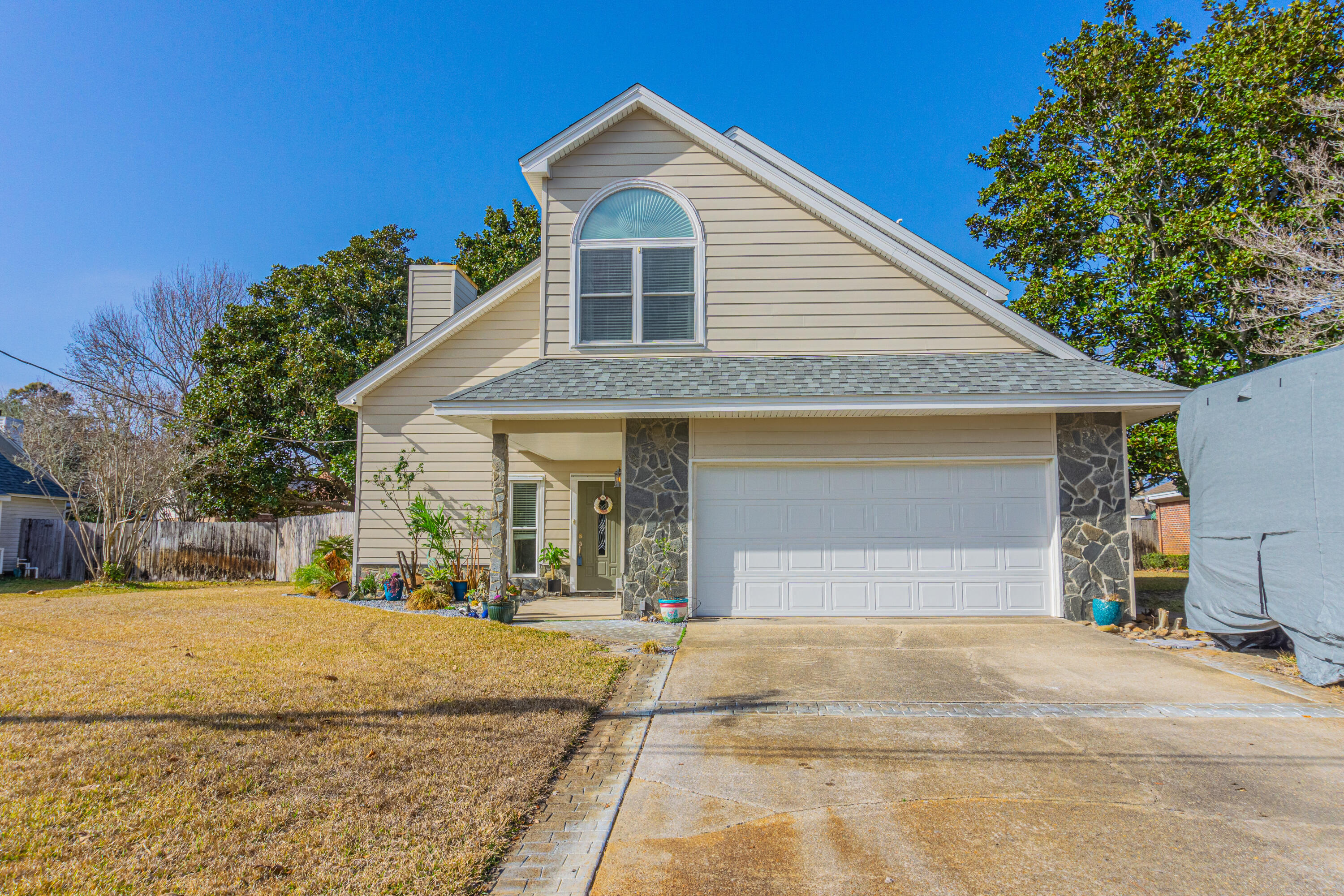 EMERALD POINTE PLAT 1 - Residential