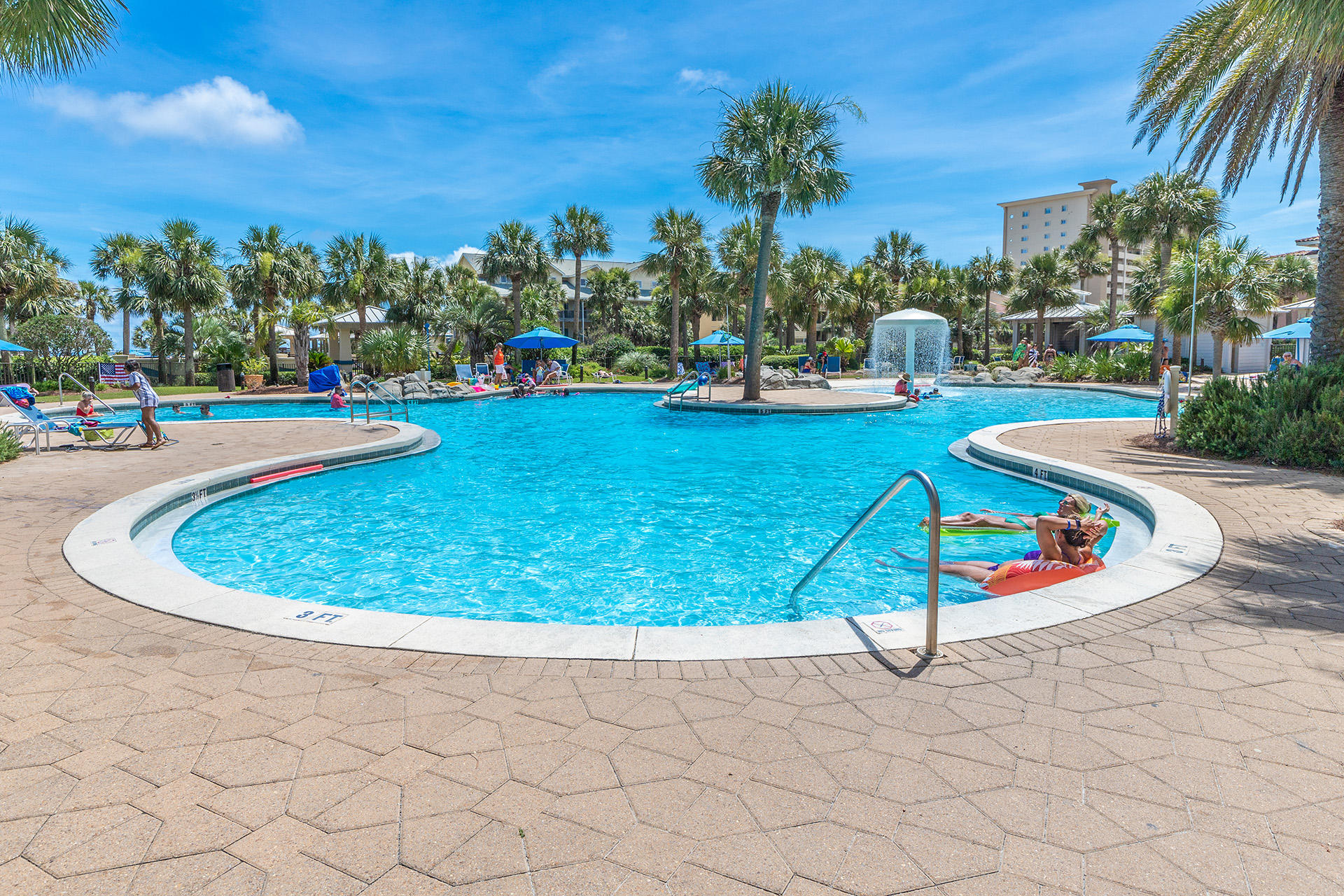 STERLING SHORES - Residential