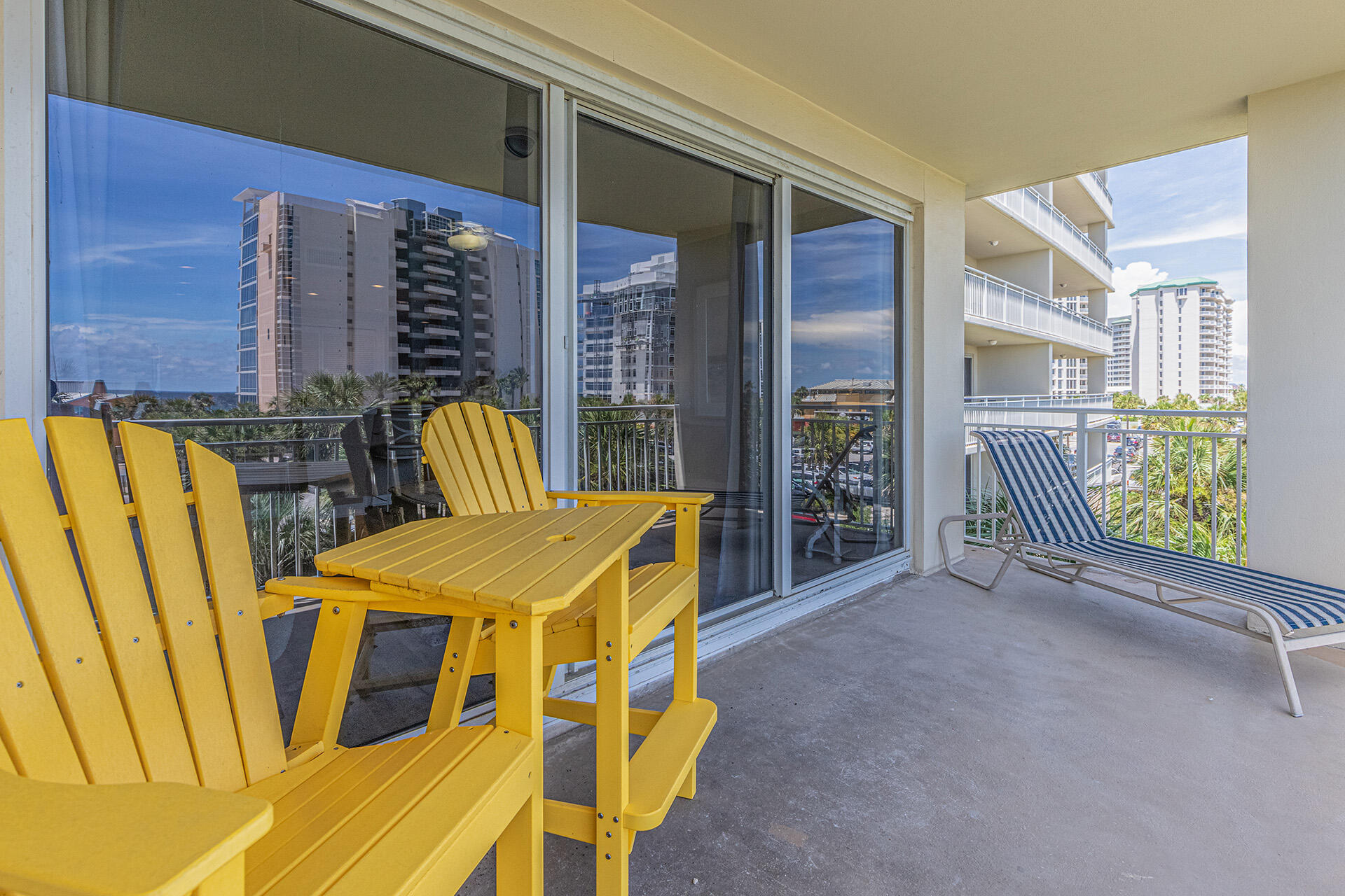 STERLING SHORES - Residential