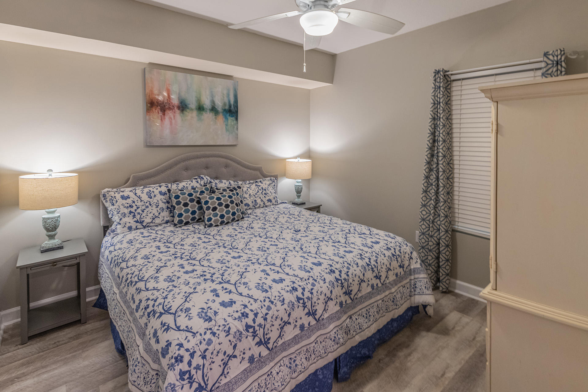 STERLING SHORES - Residential